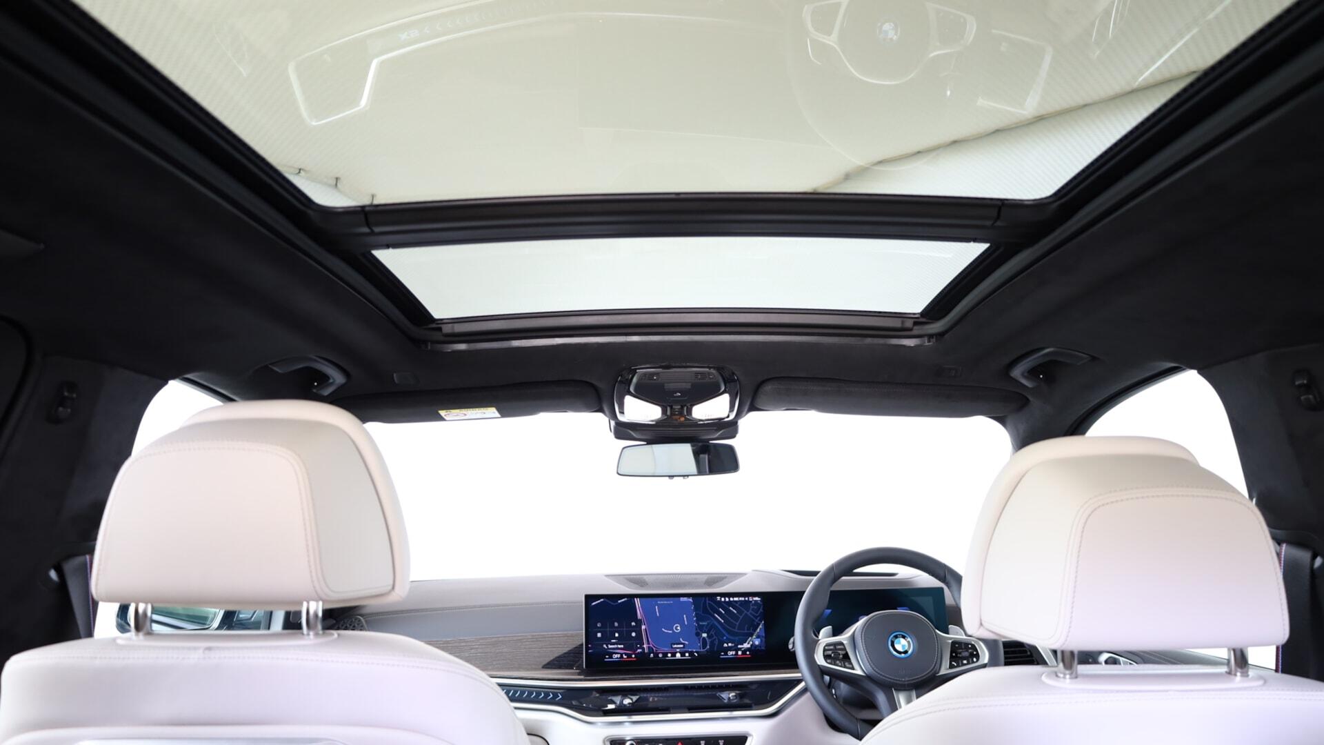 BMW X5 view 20