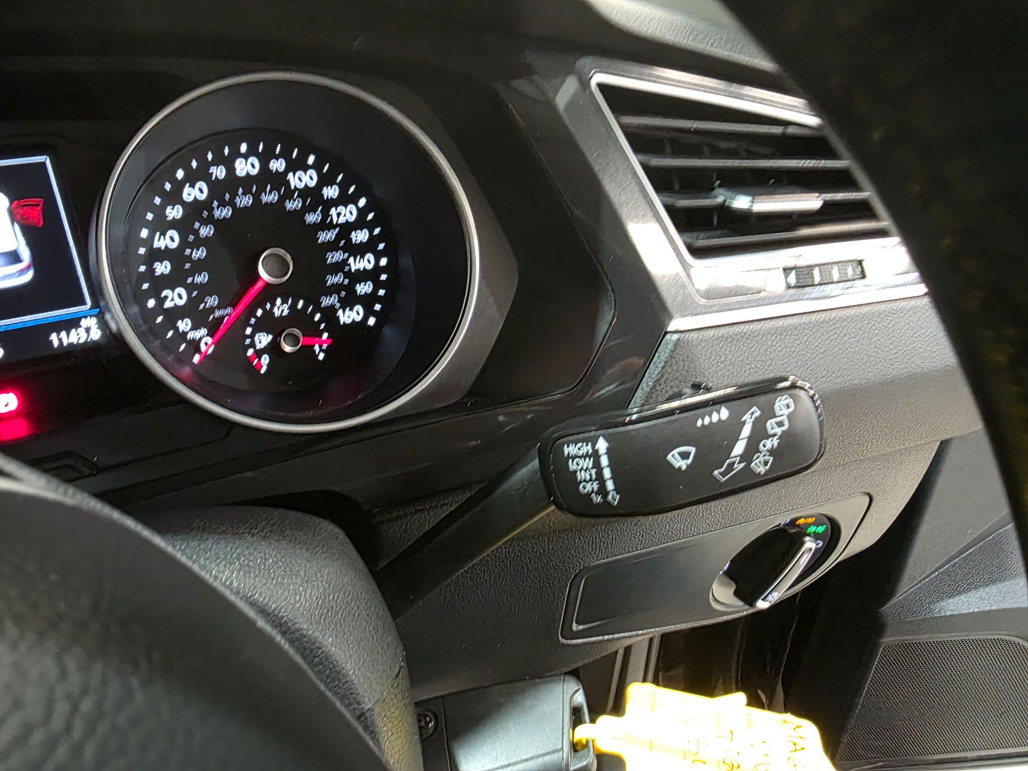 Volkswagen Tiguan view 17