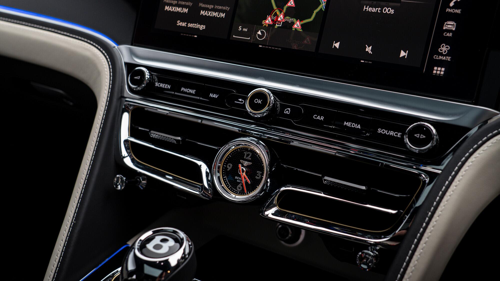 Bentley Flying Spur view 57