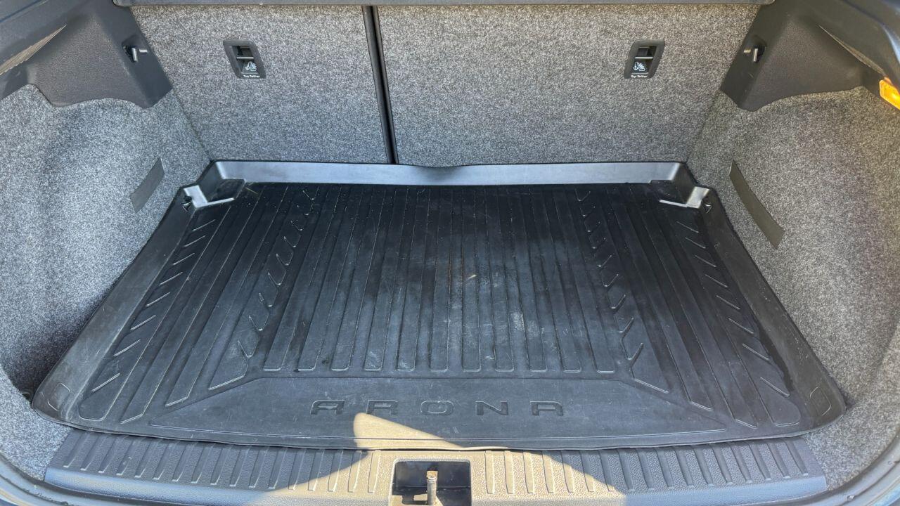 Seat Arona view 38