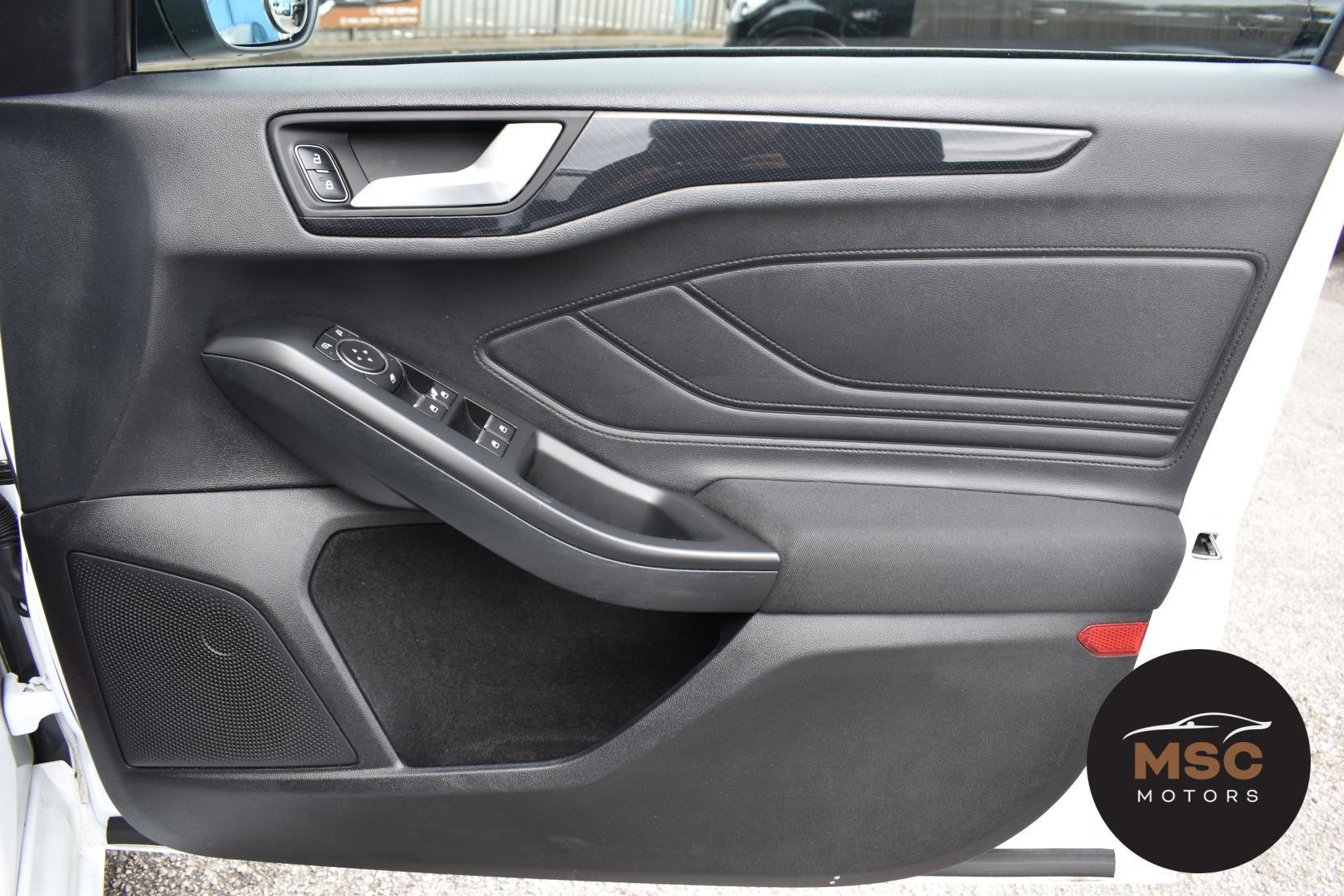 Ford Focus view 60