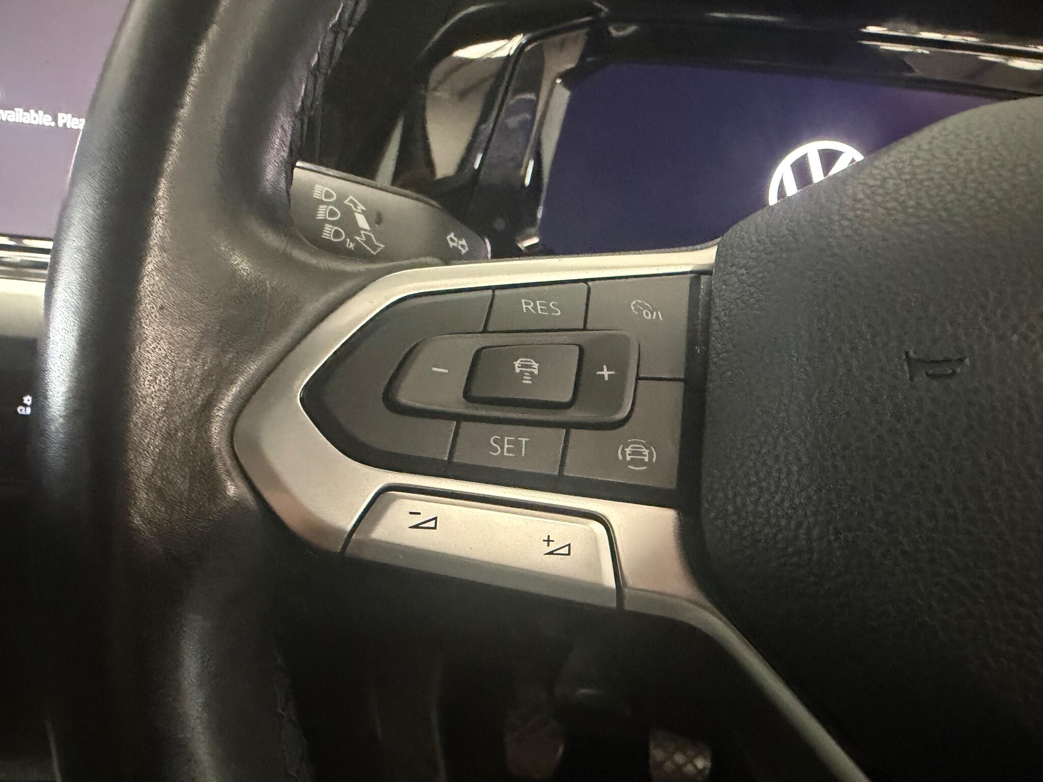 Volkswagen Golf view 54