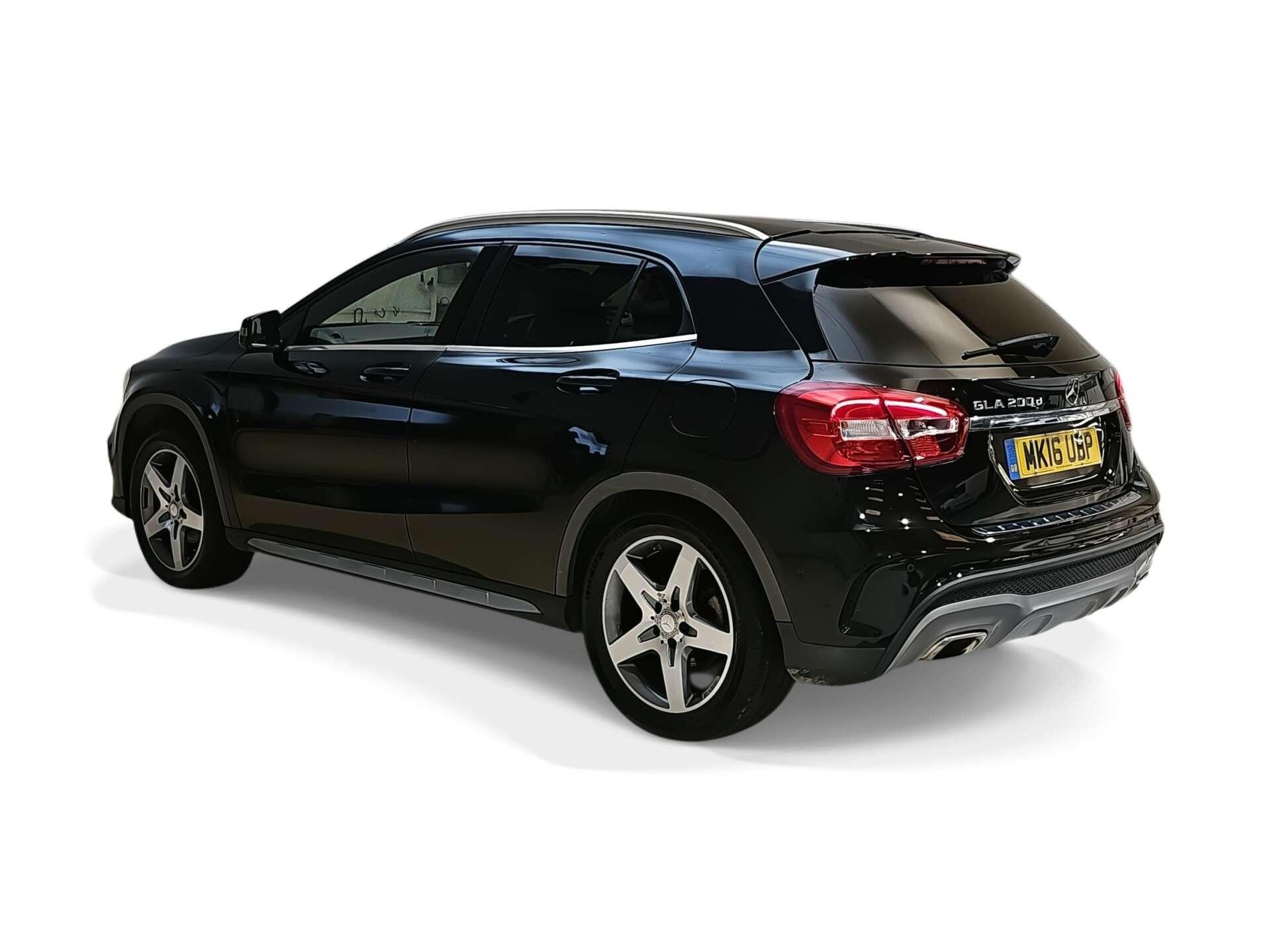 Mercedes-Benz Gla view 5