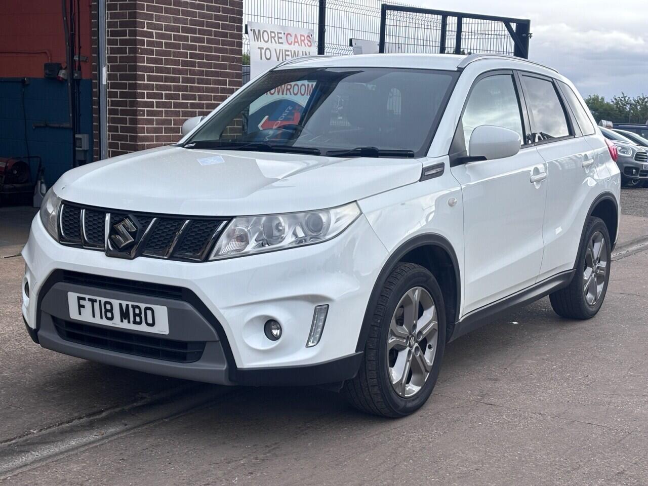 Suzuki Vitara view 3
