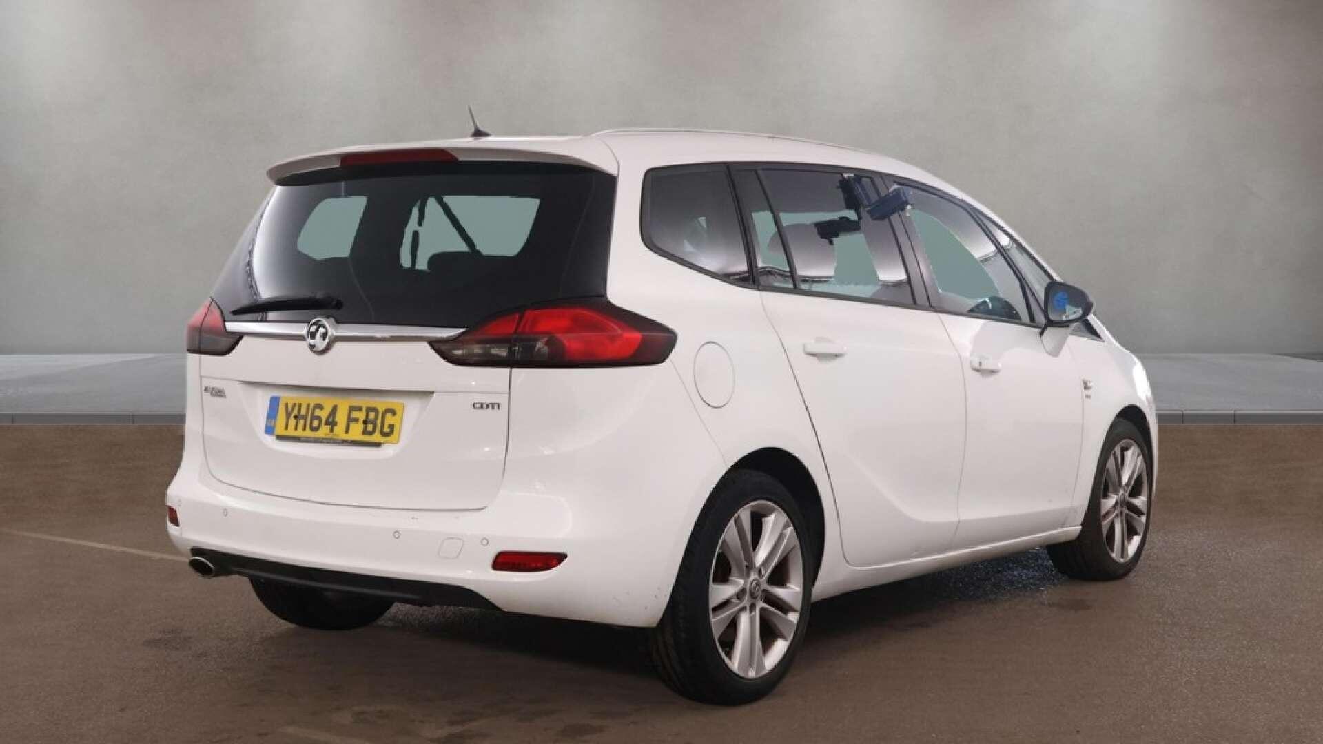 Vauxhall Zafira Tourer view 9