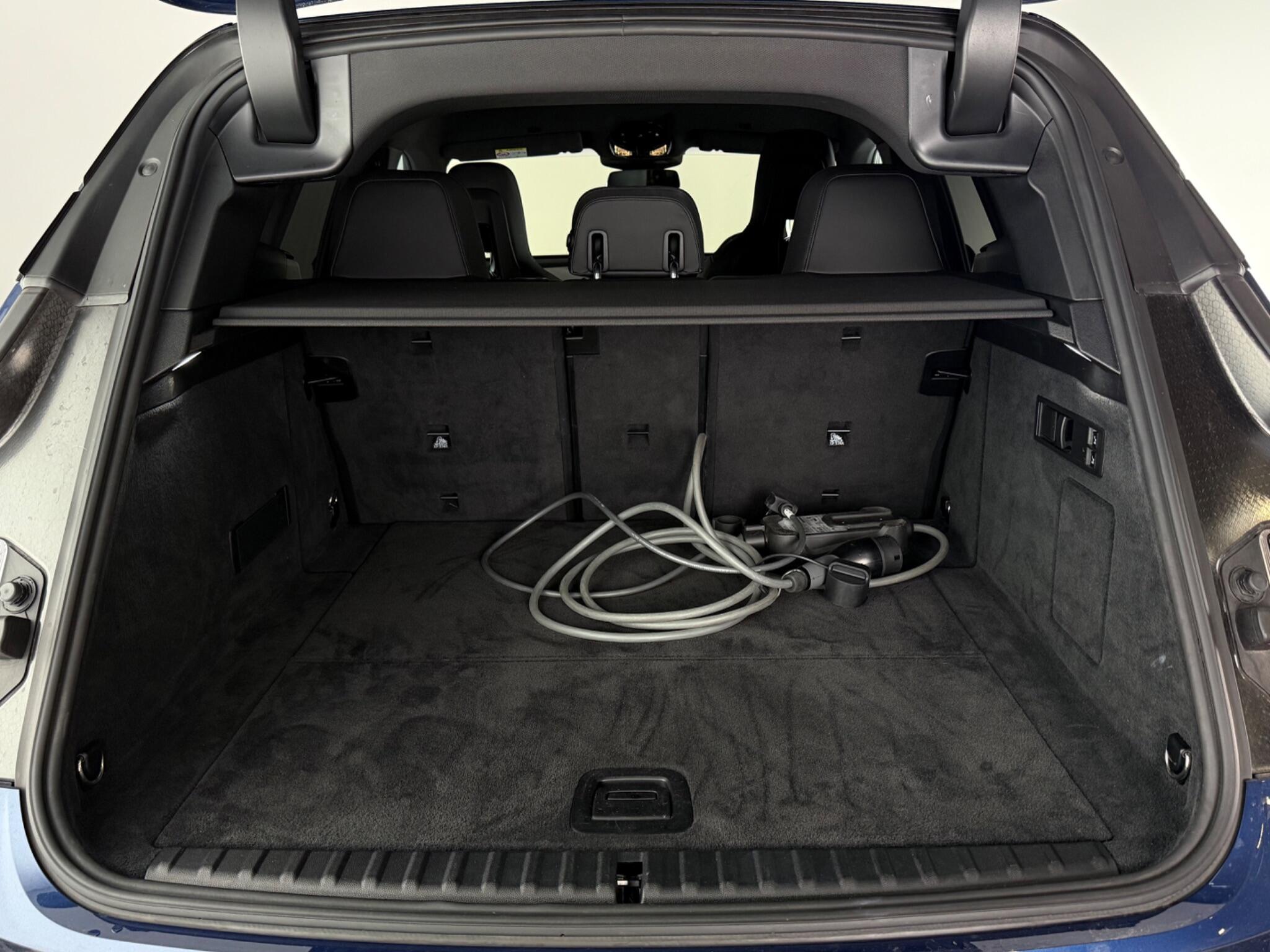 BMW Ix view 12