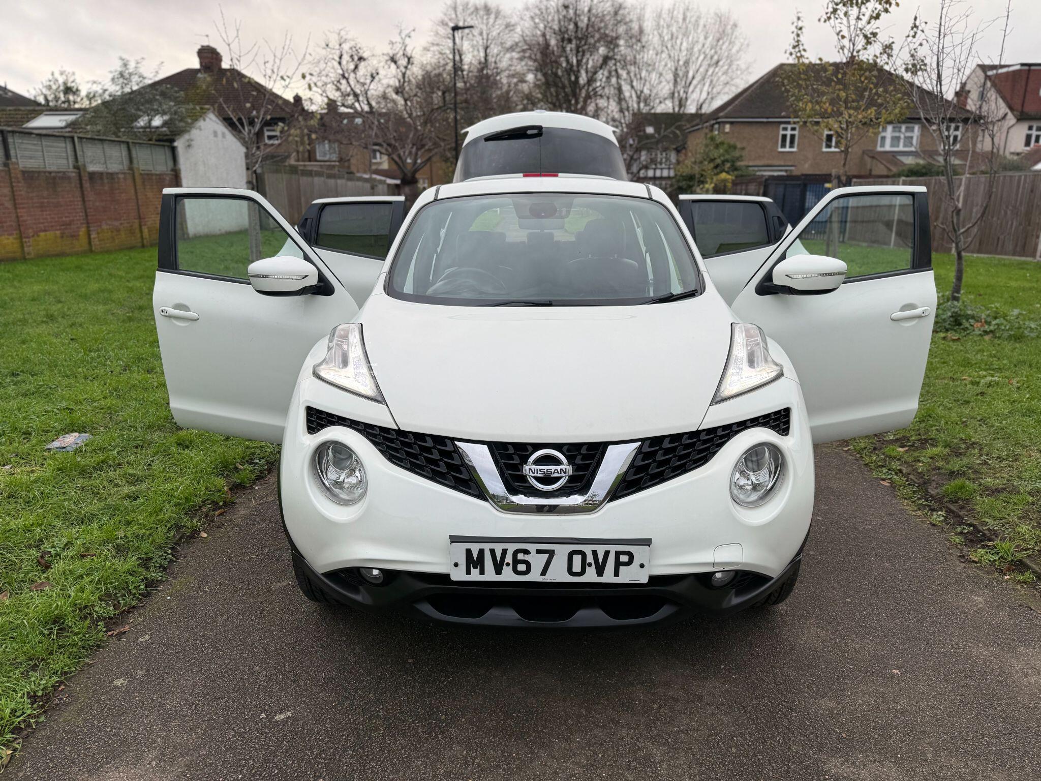 2017 Nissan Juke image 23