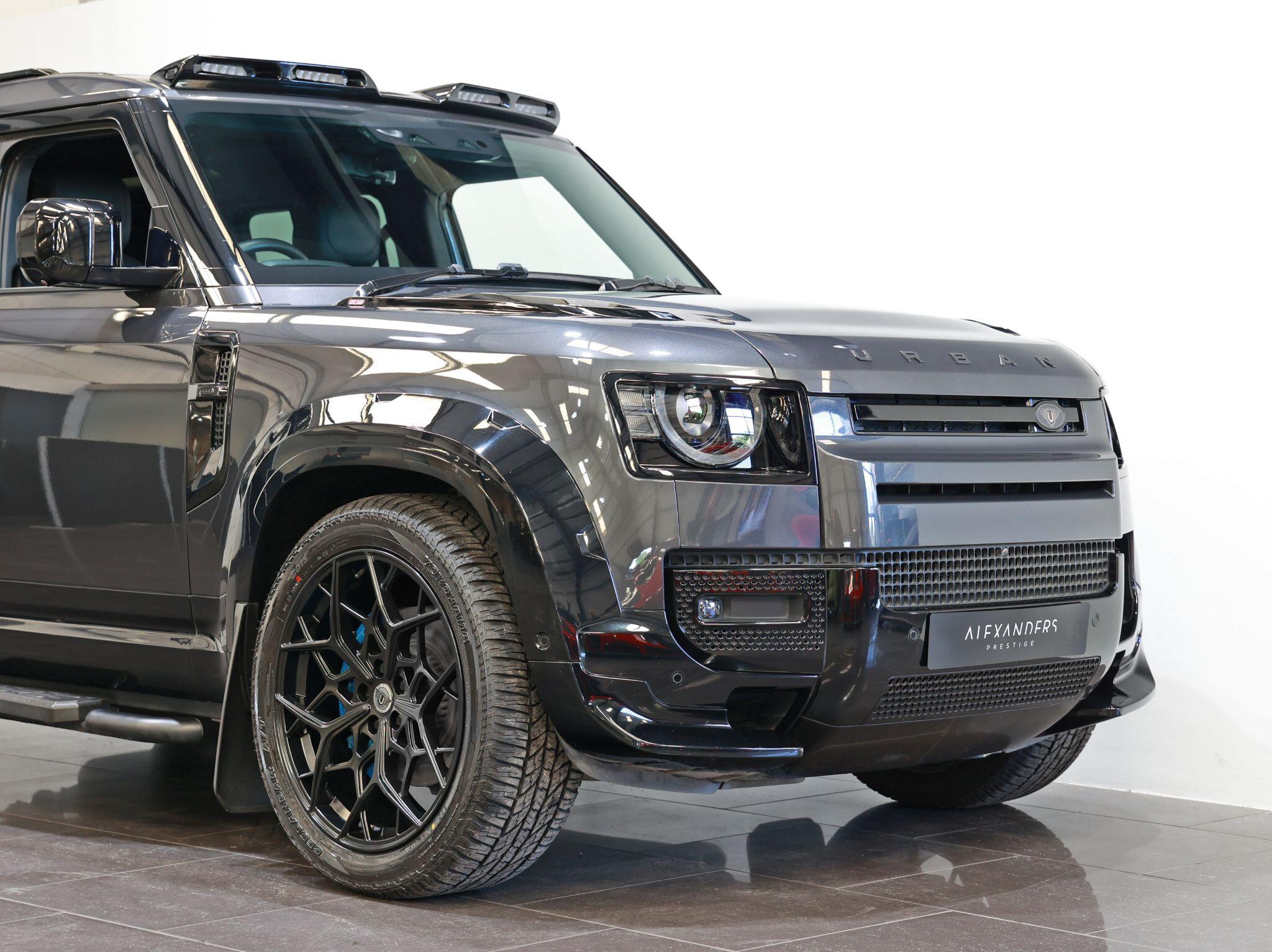 Land Rover Defender view 12