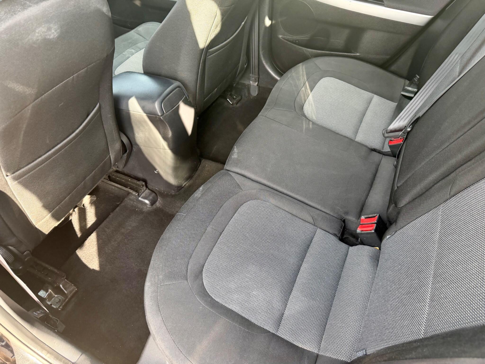 Kia Ceed view 32