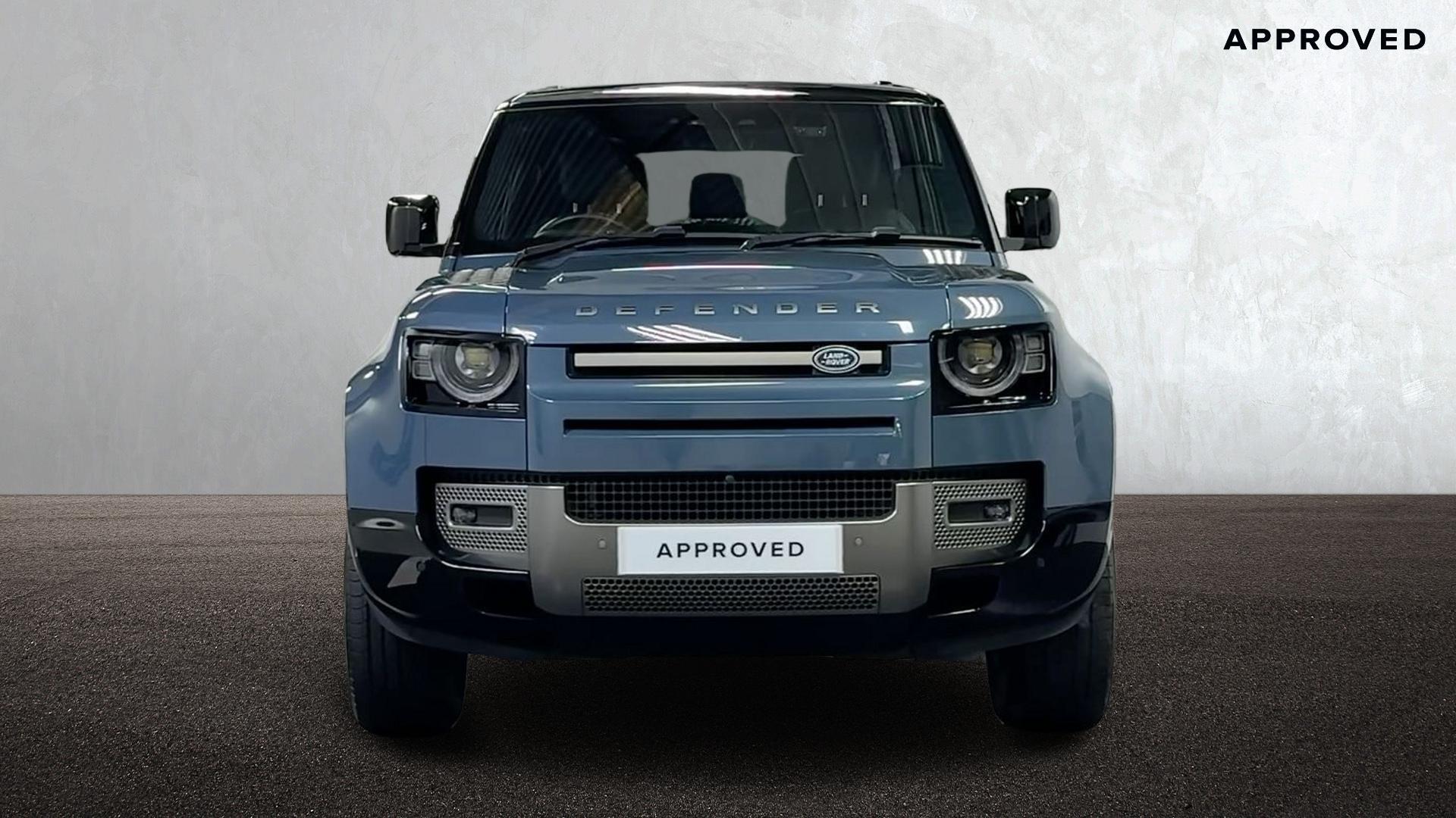 Land Rover Defender view 7
