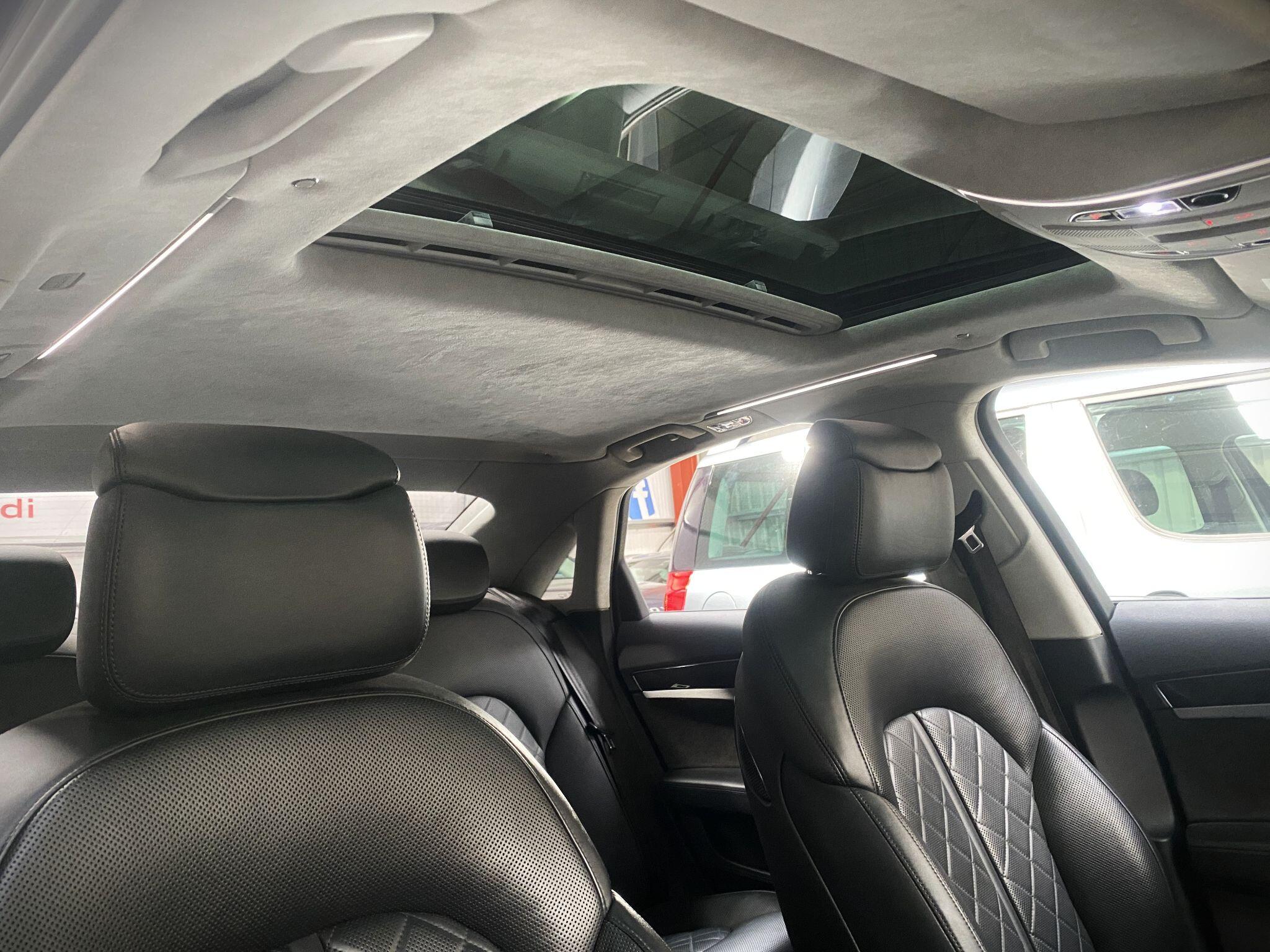 Audi S8 view 17
