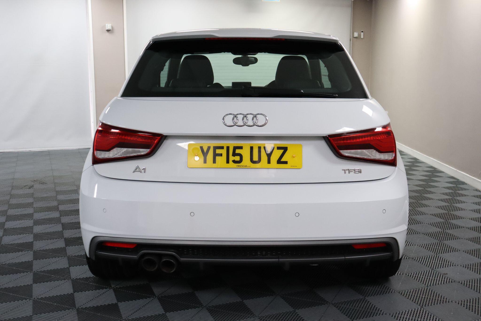 Audi A1 view 8