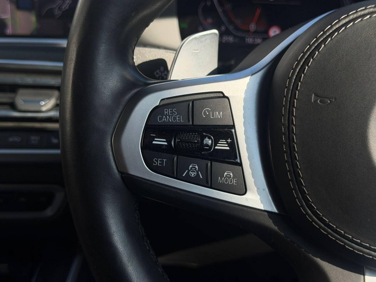 BMW X7 view 40