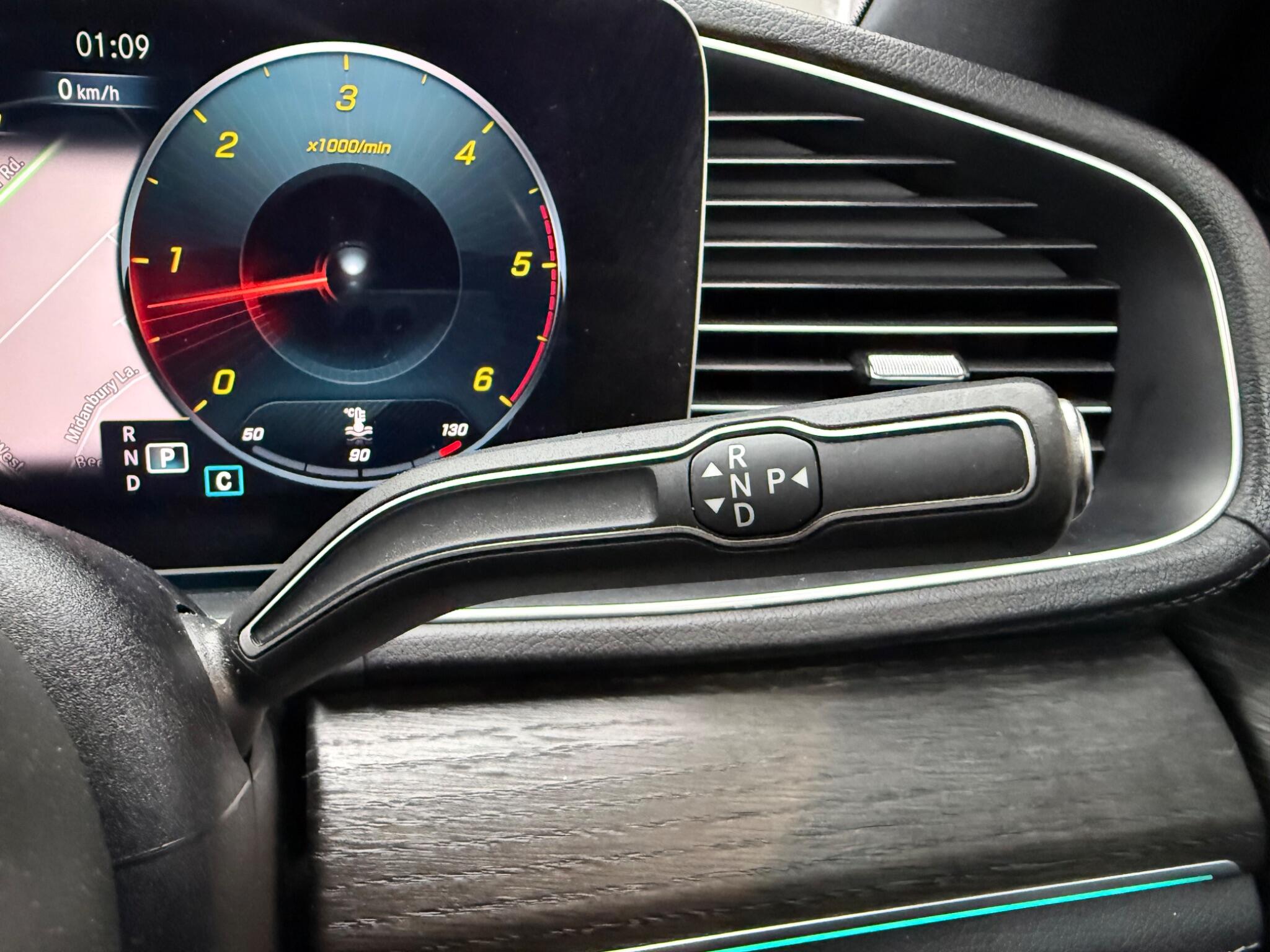 Mercedes-Benz Gle view 27