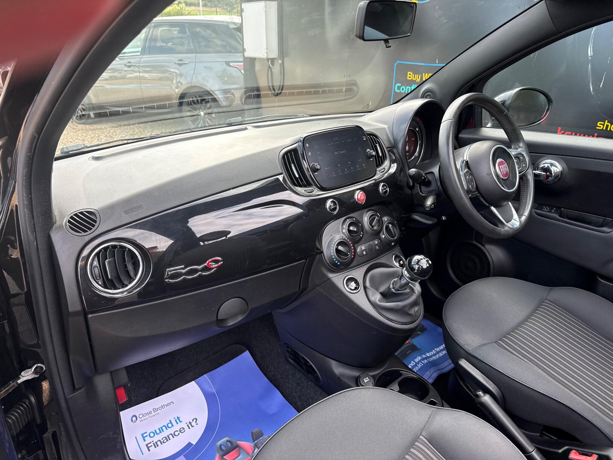 Fiat 500C view 22