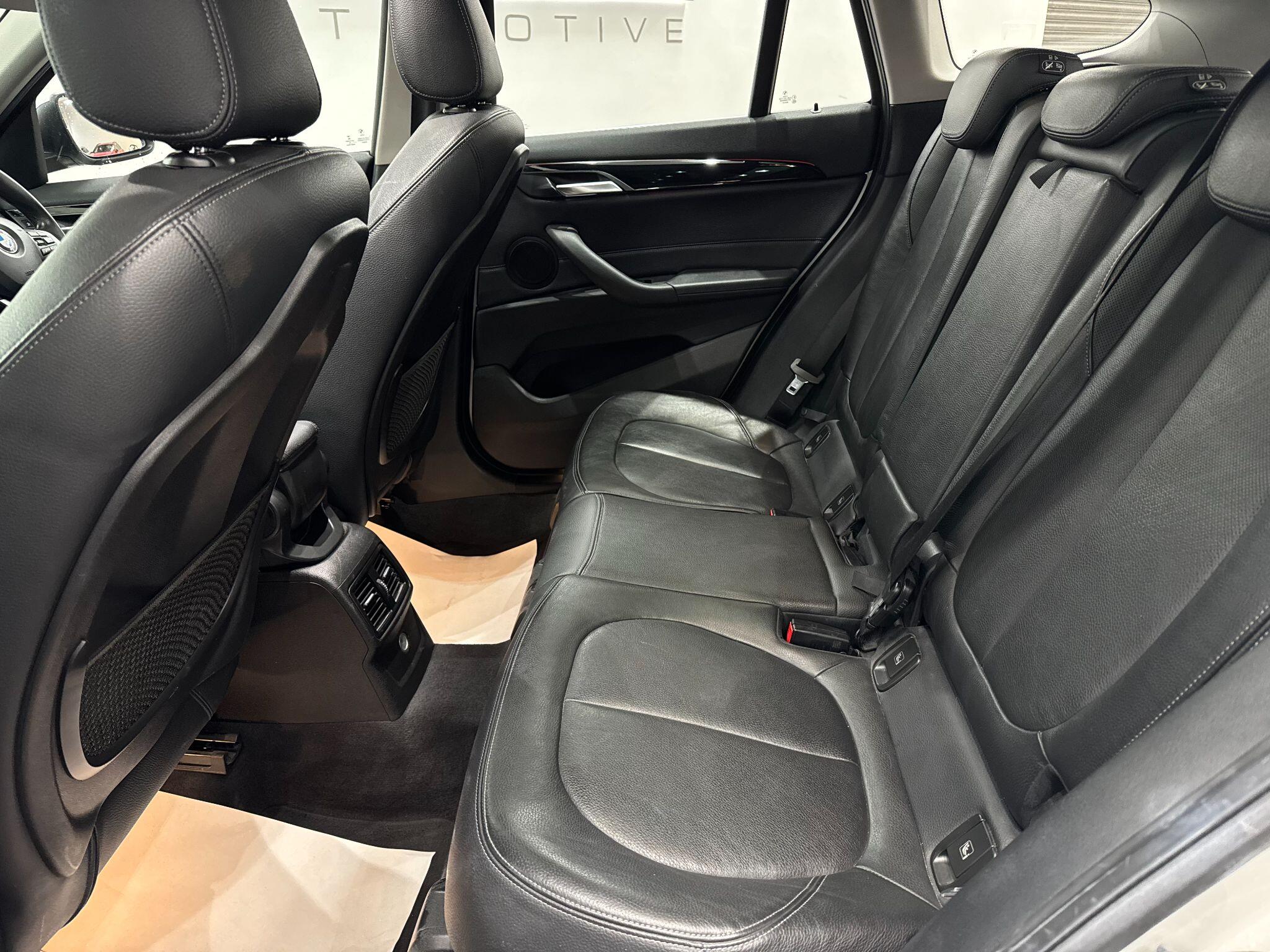 BMW X1 view 35