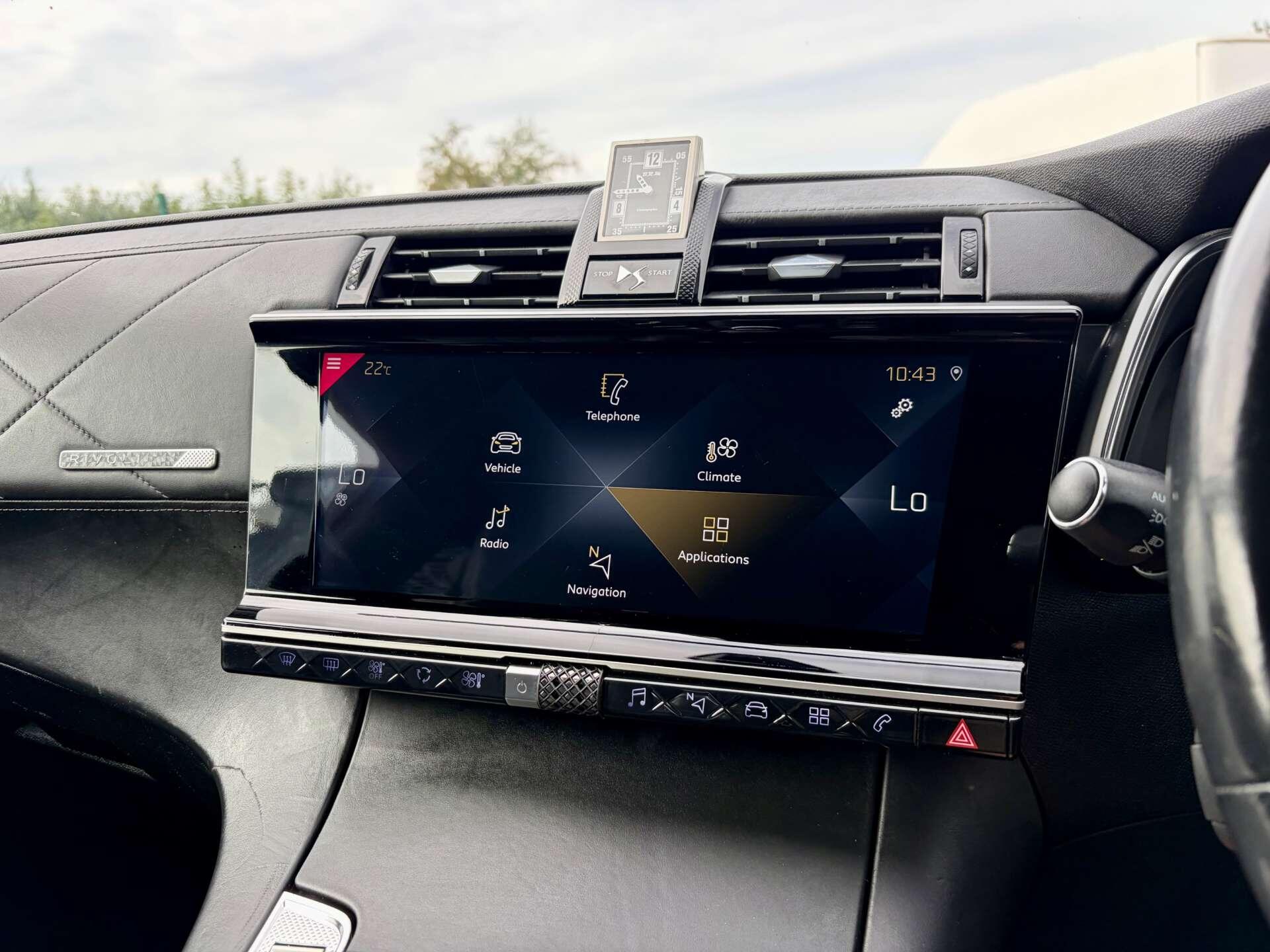 DS Automobiles DS 7 Crossback view 37