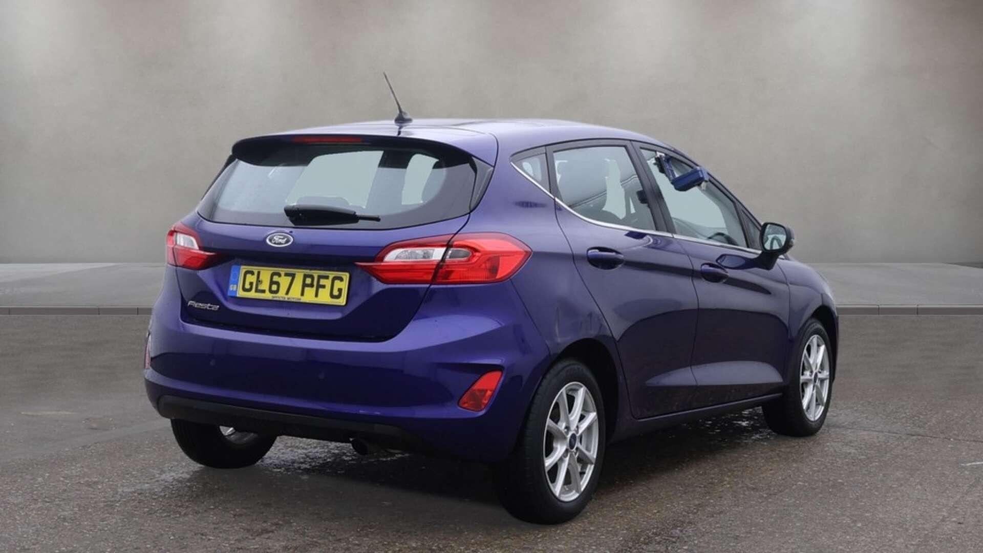 Ford Fiesta view 9