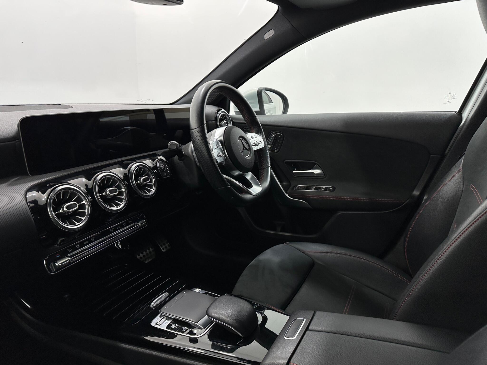 Mercedes-Benz A Class view 32