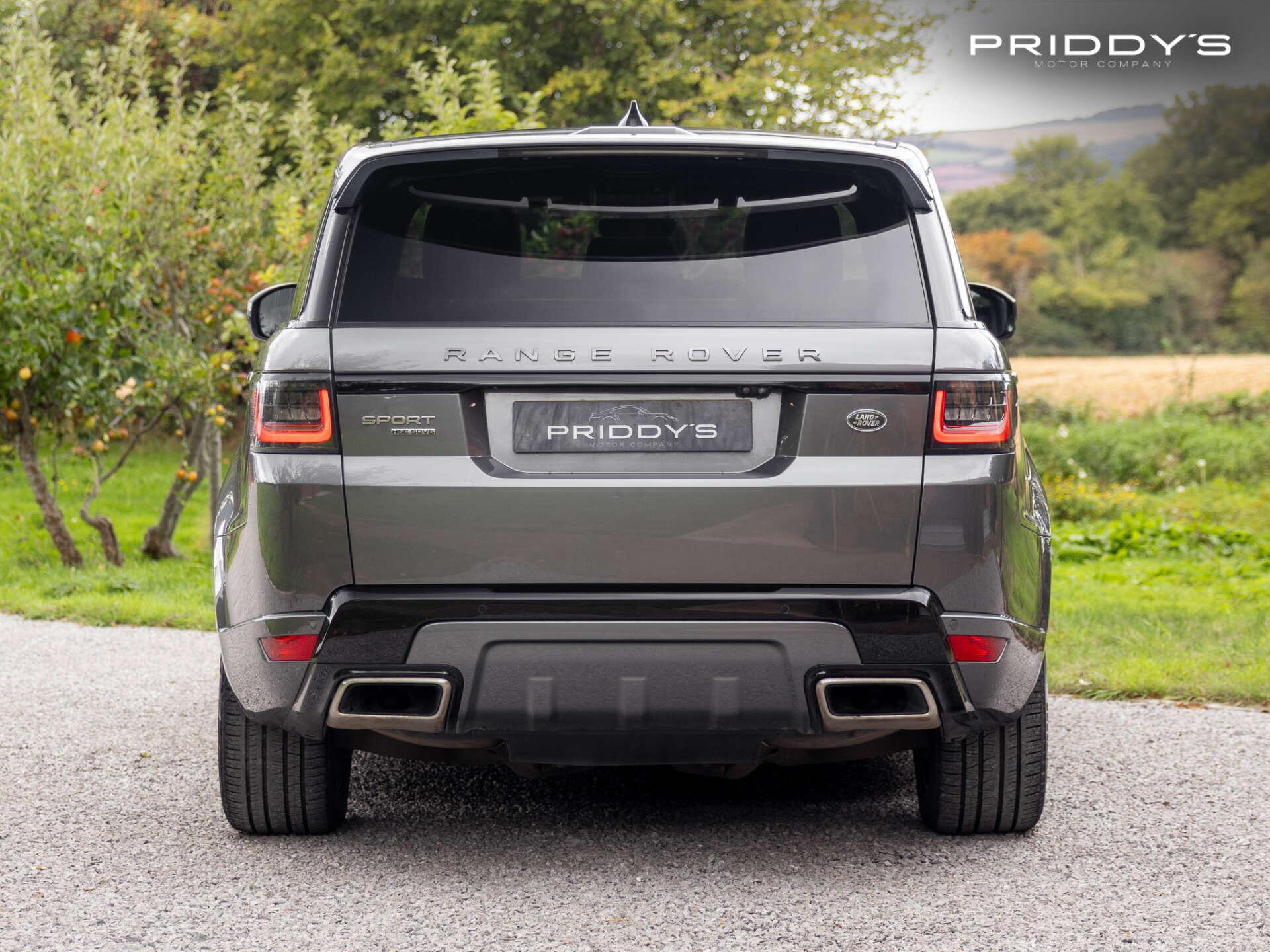 Land Rover Range Rover Sport view 4