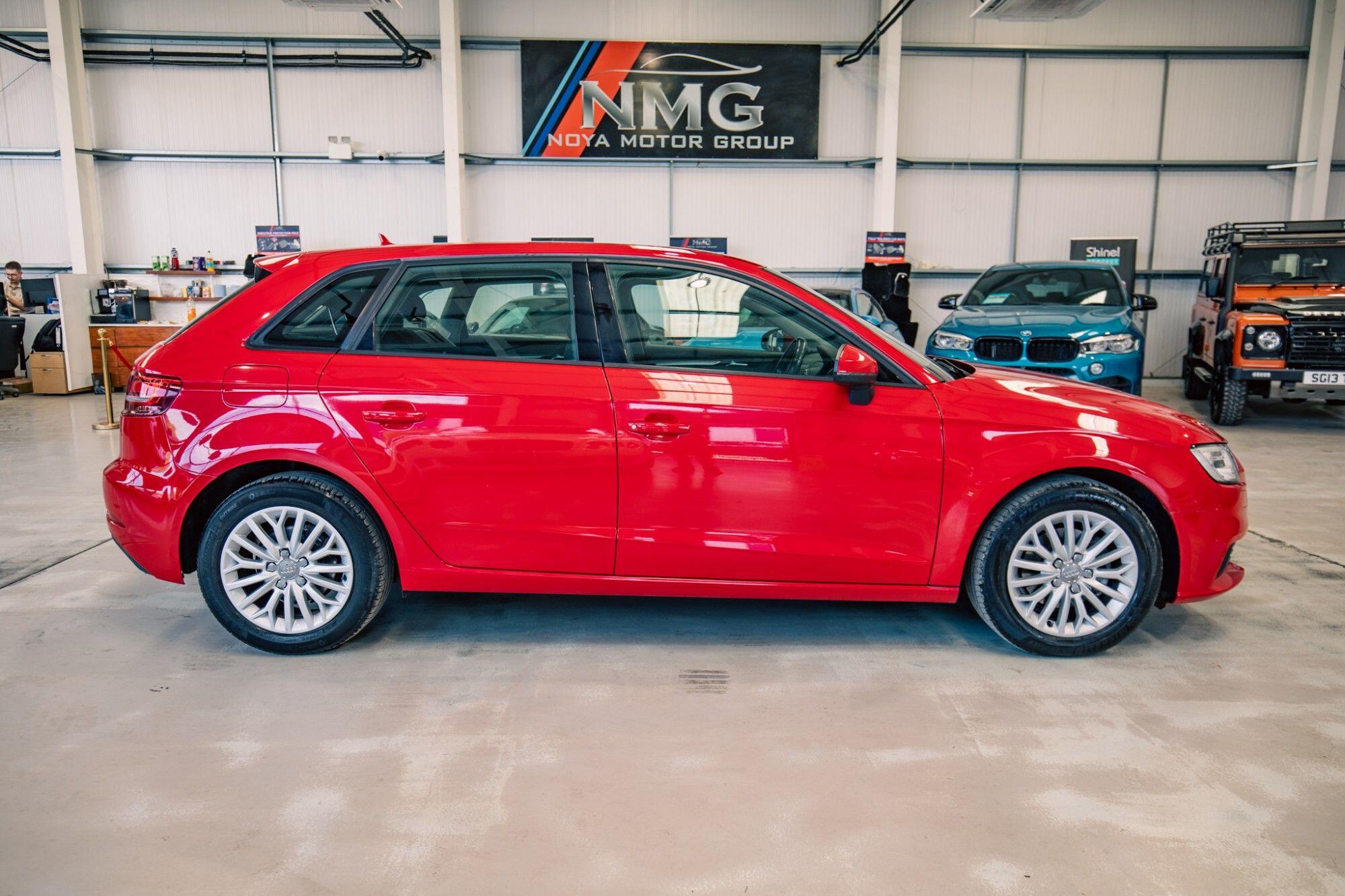 Audi A3 view 24