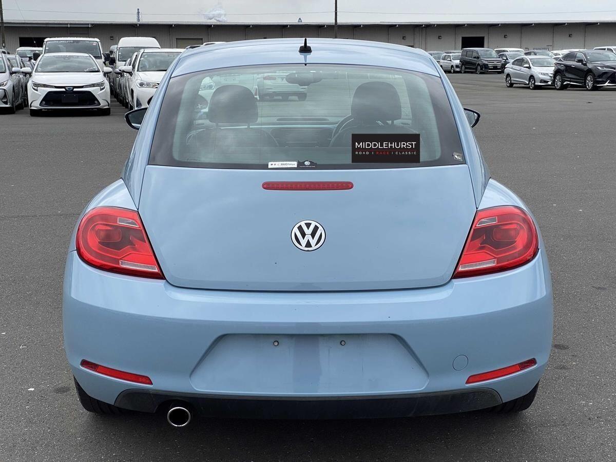 Volkswagen Beetle view 6