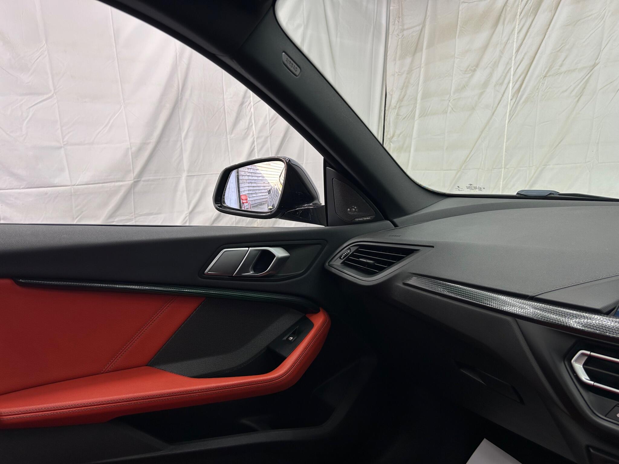 BMW 2 Series view 10