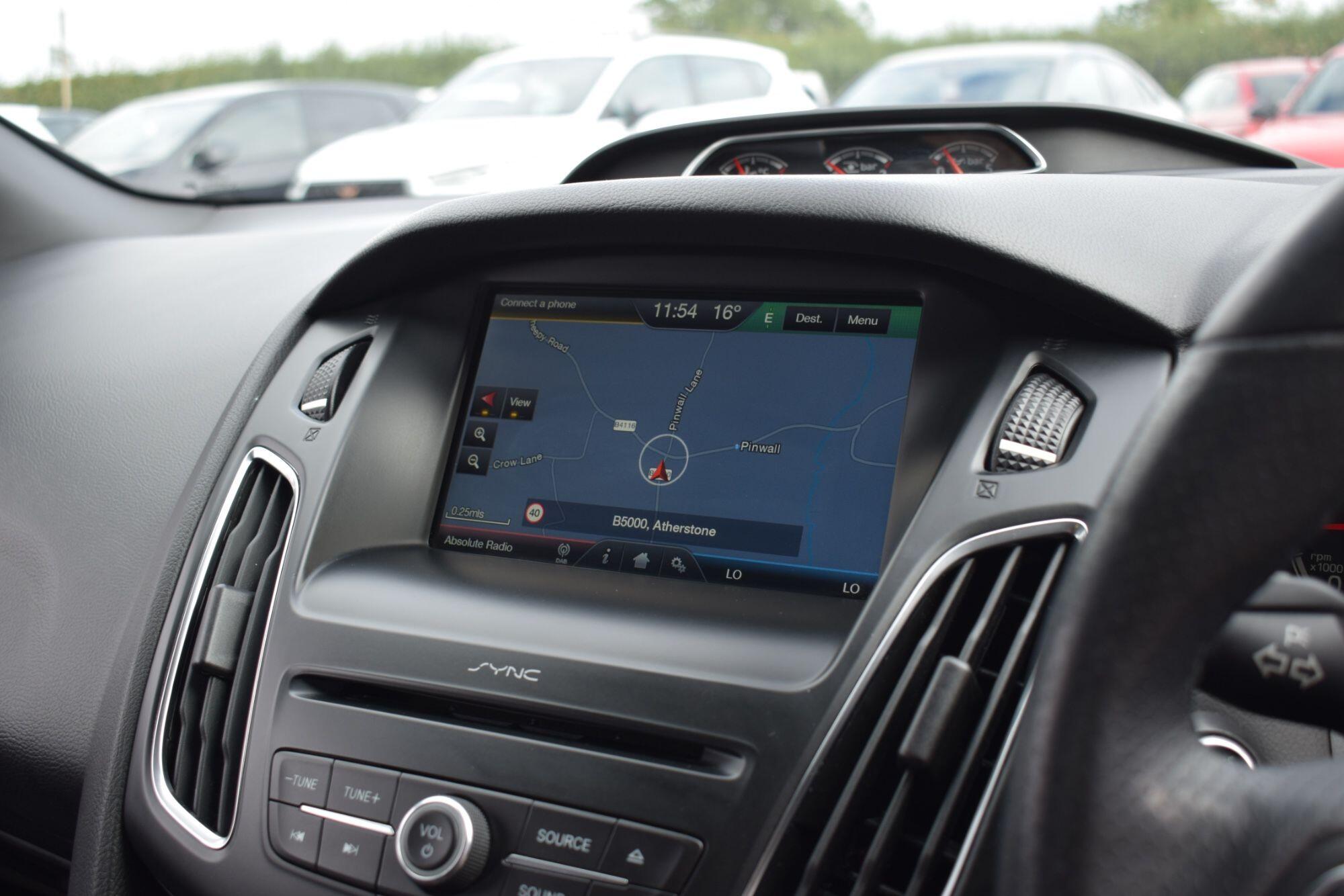 Ford Focus view 18