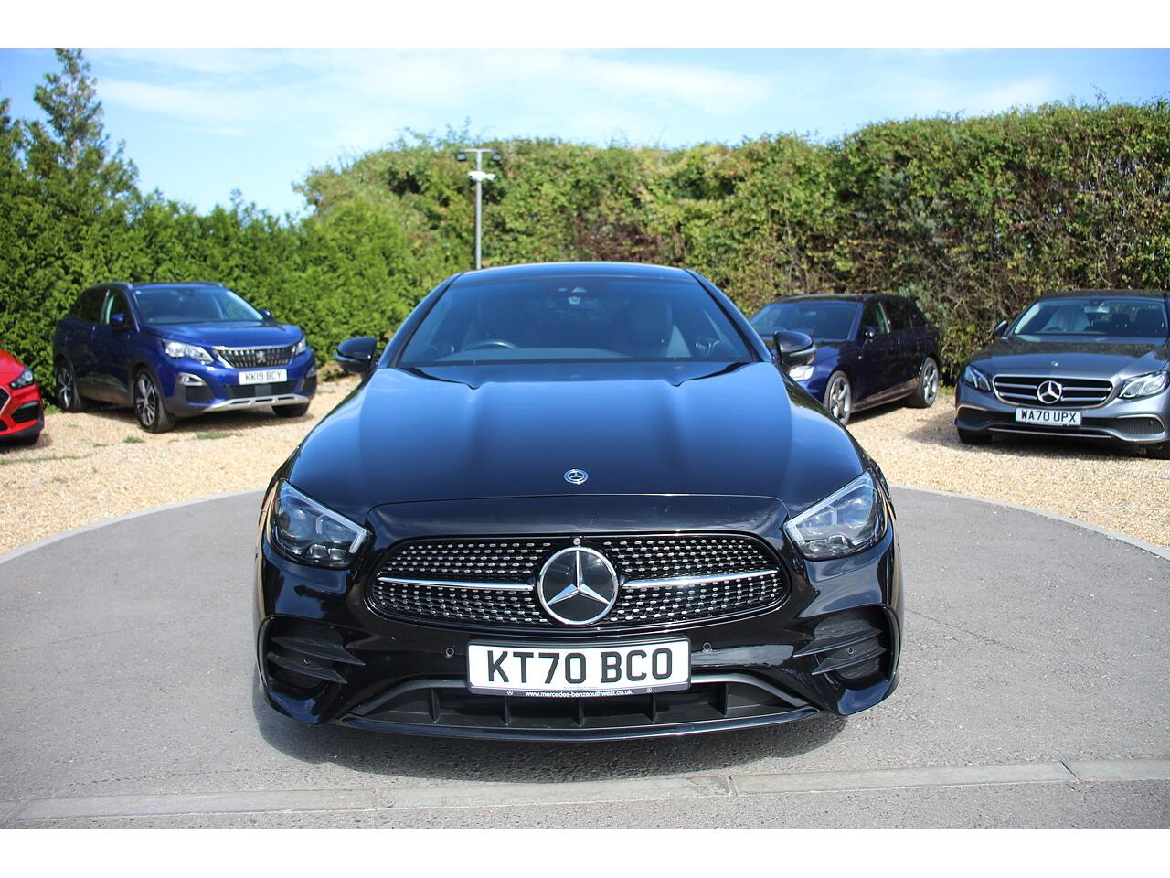 Mercedes-Benz E Class view 3