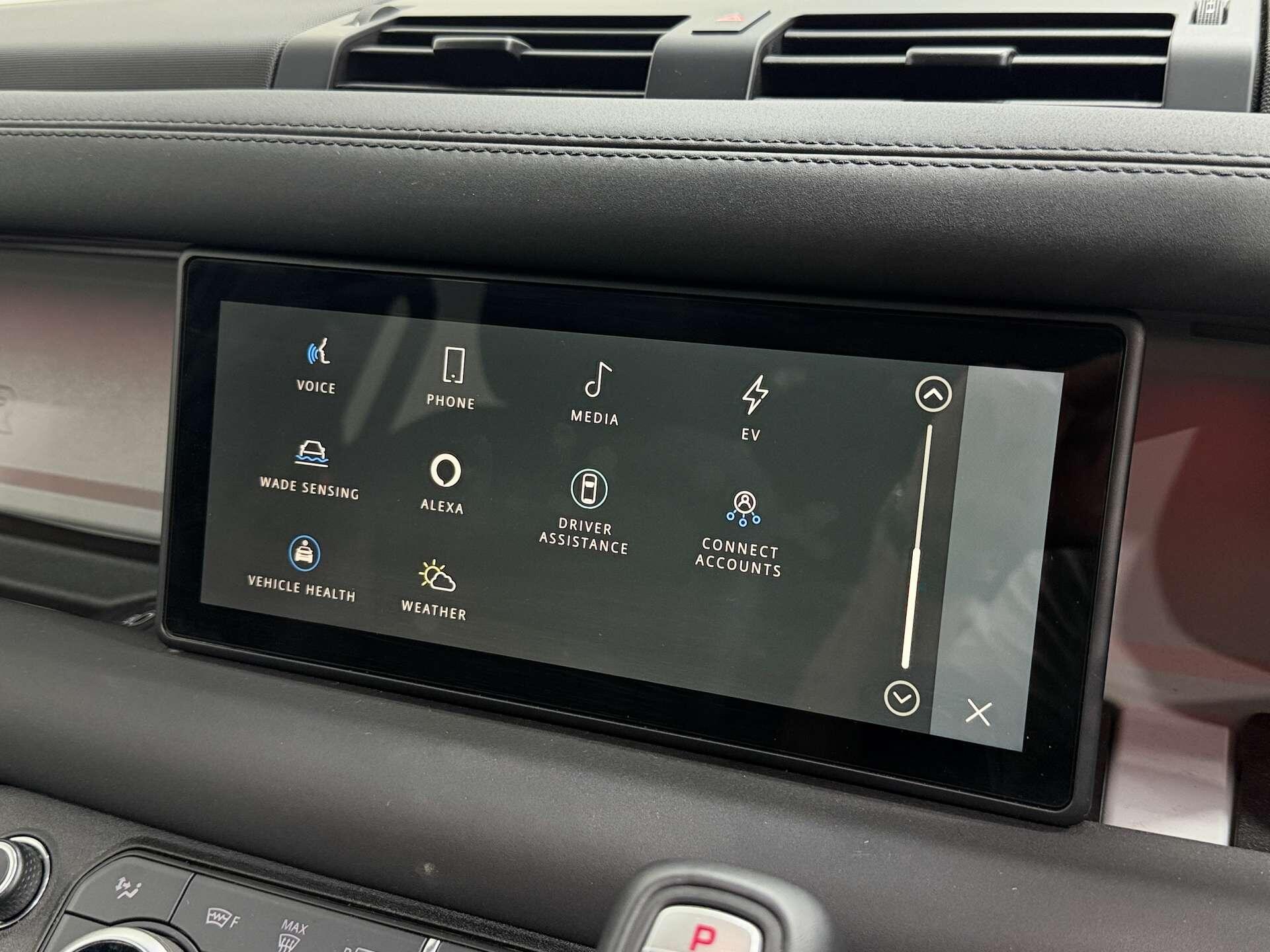 Land Rover Defender view 42