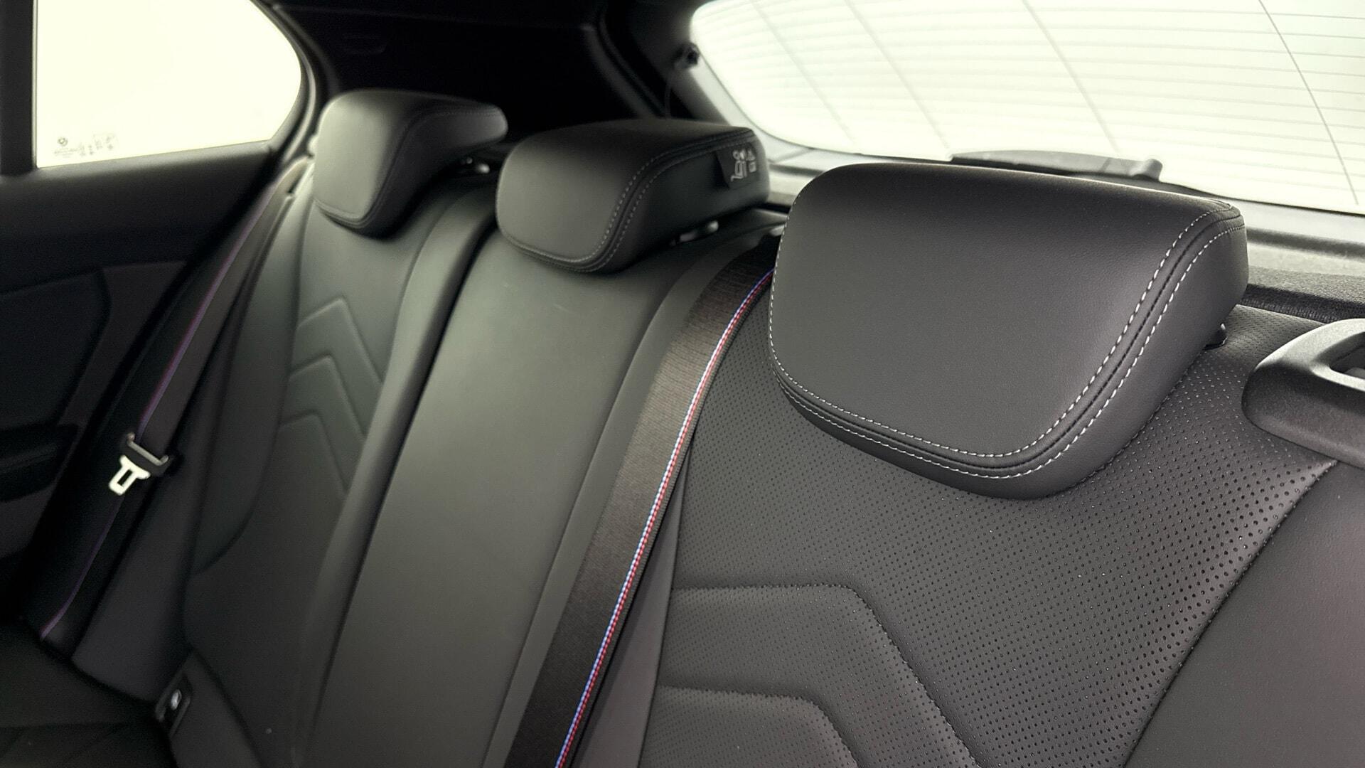 BMW 1 Series view 12