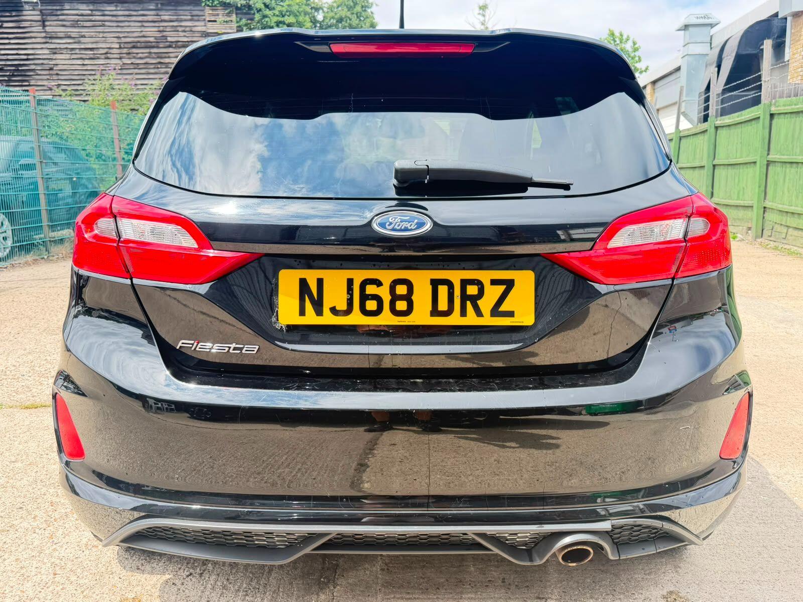 Ford Fiesta view 4