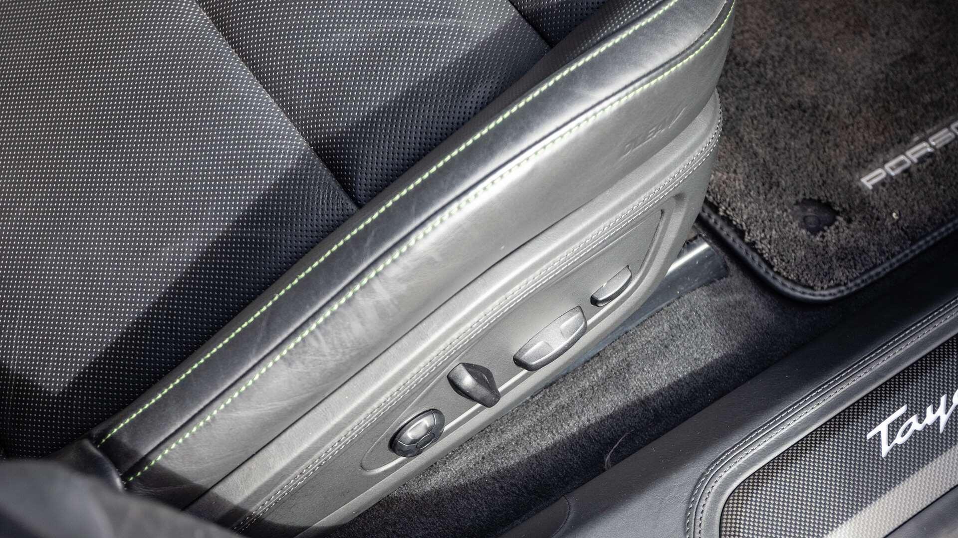 Porsche Taycan view 29