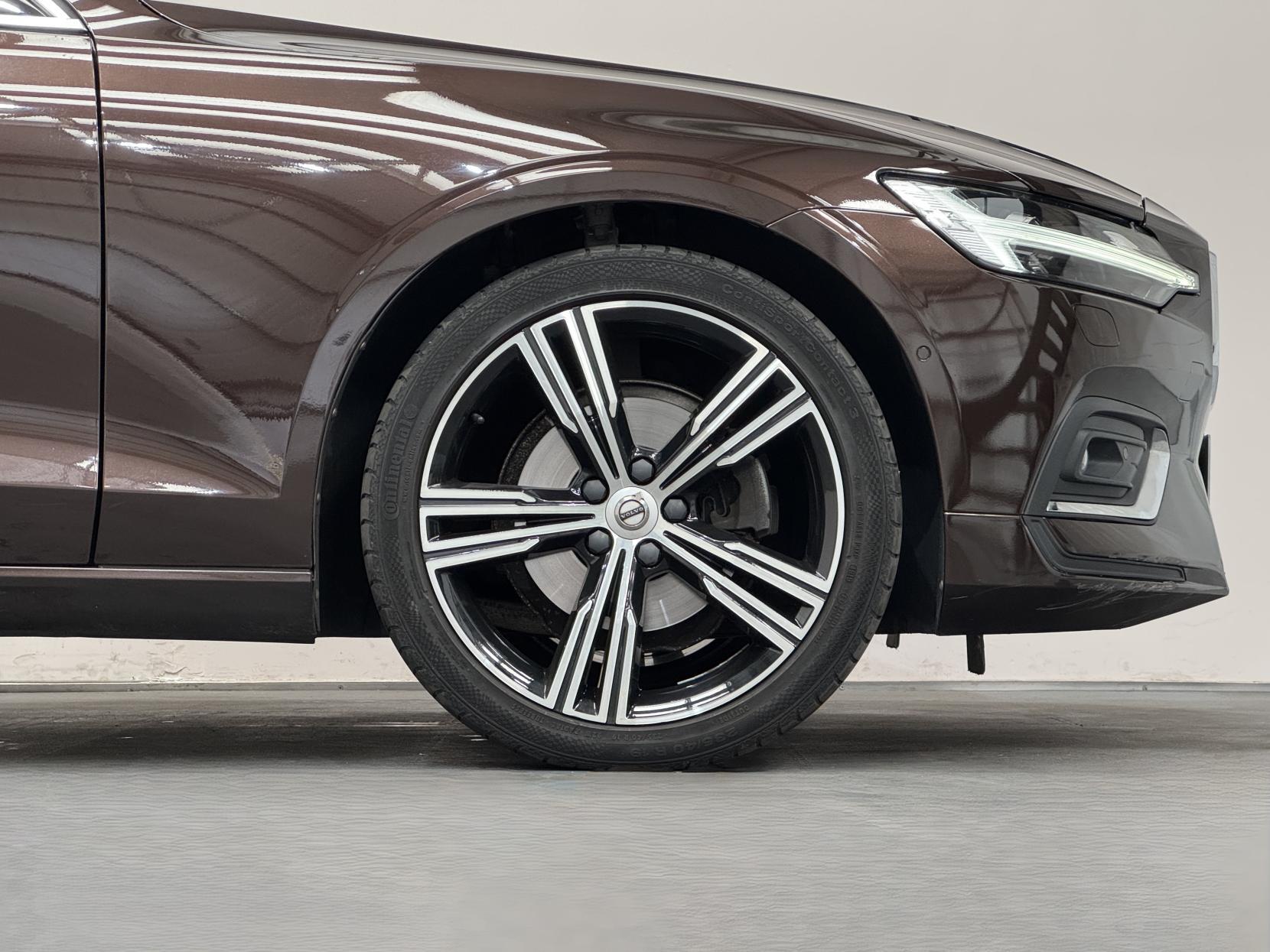 Volvo V60 view 18