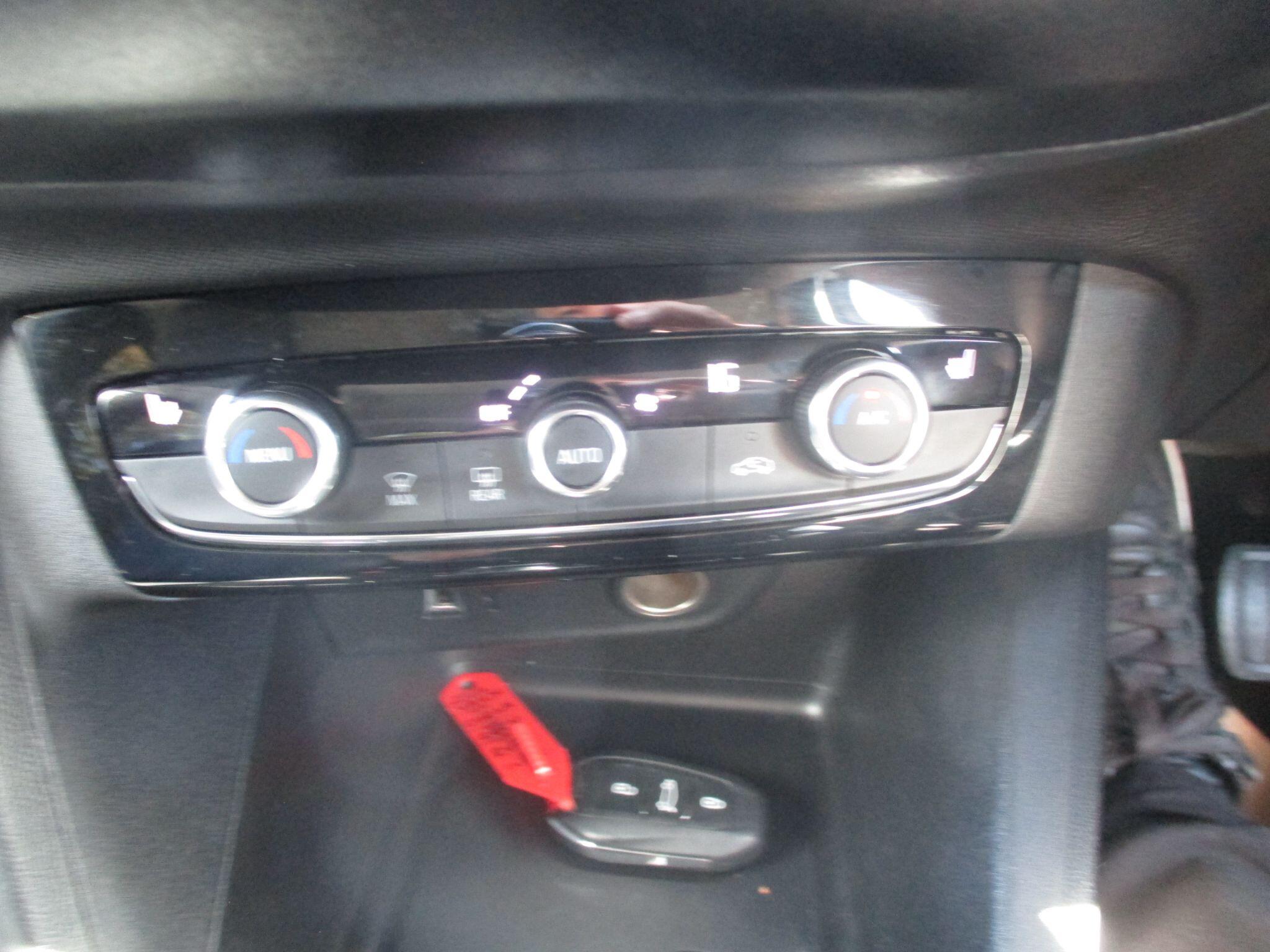 Vauxhall Corsa Electric view 34
