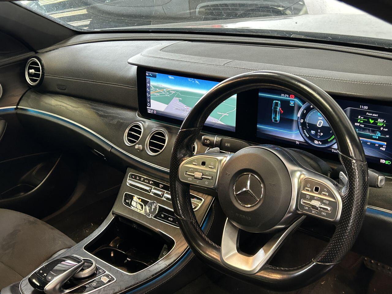 Mercedes-Benz E Class view 26