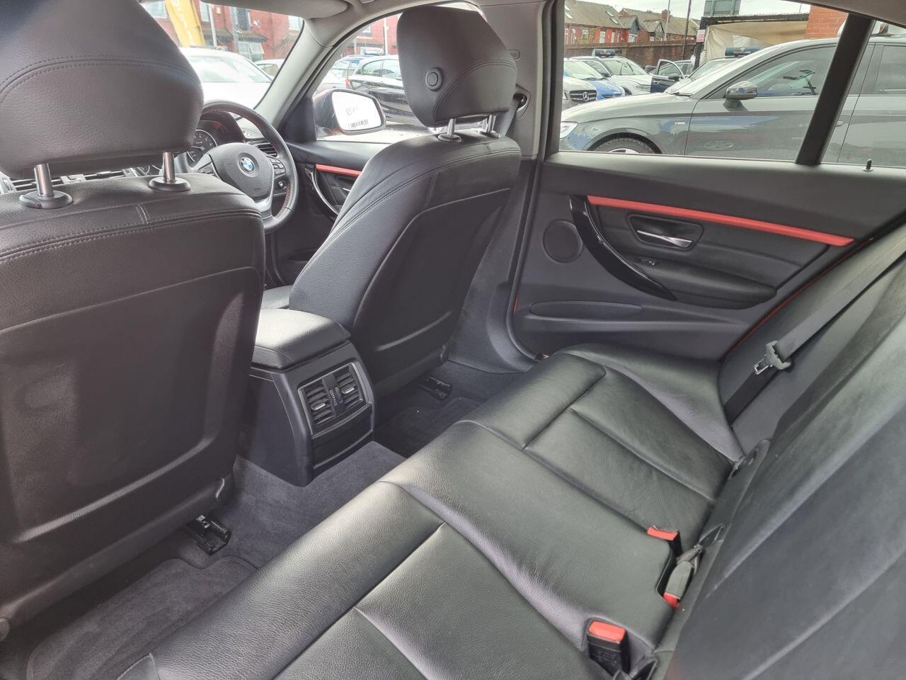 BMW 3 Series view 22