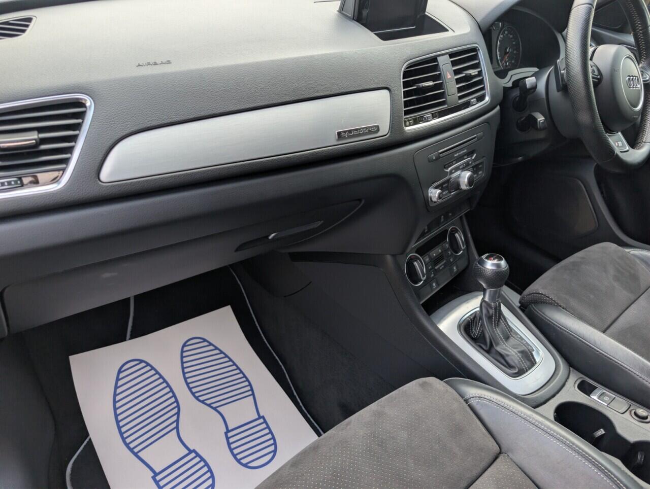 Audi Q3 view 37