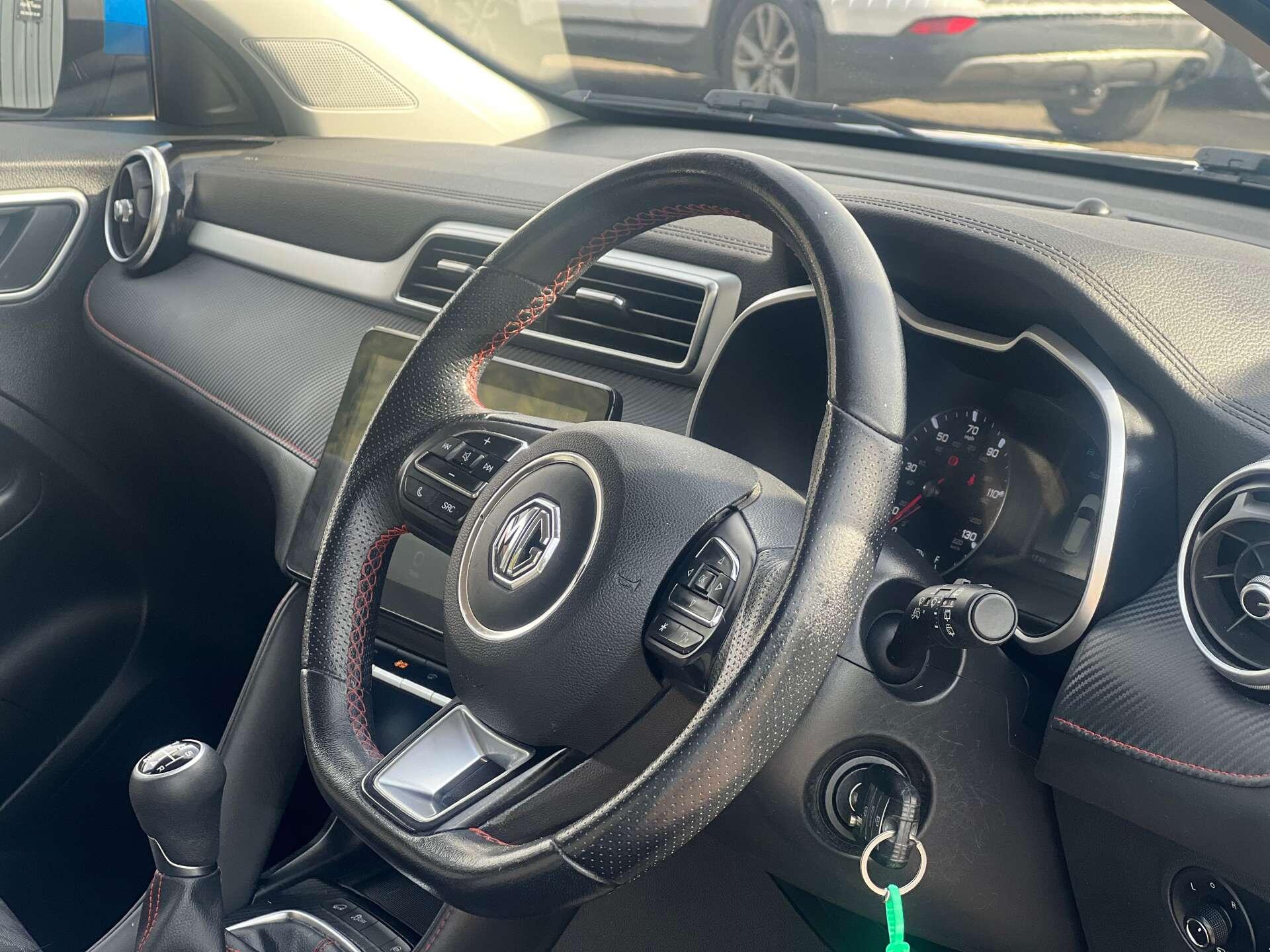 MG ZS view 20