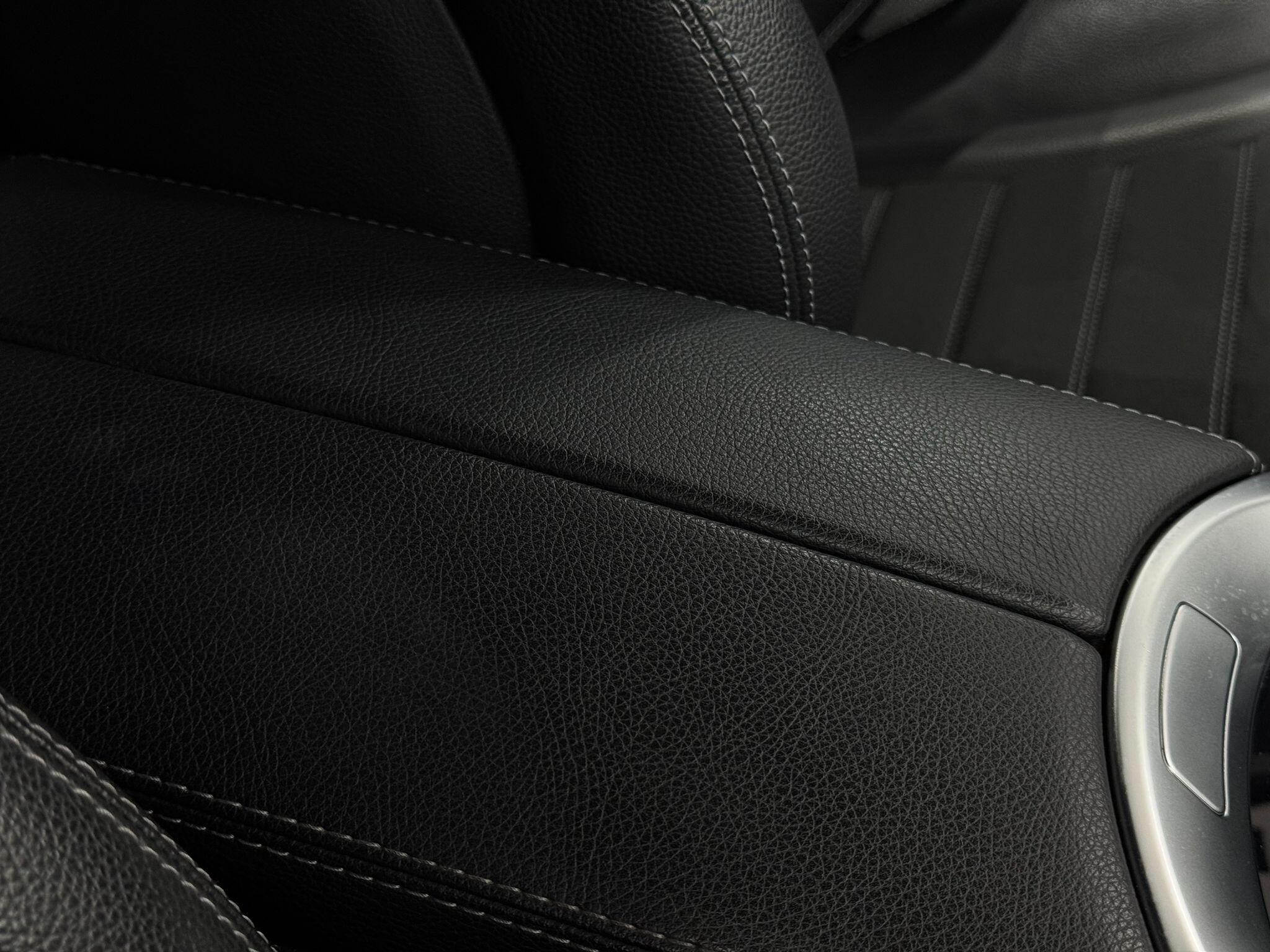 Mercedes-Benz C-Class view 42