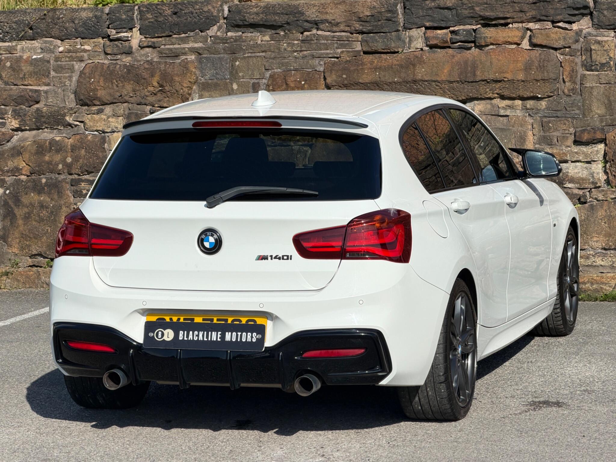 BMW 1 Series view 7