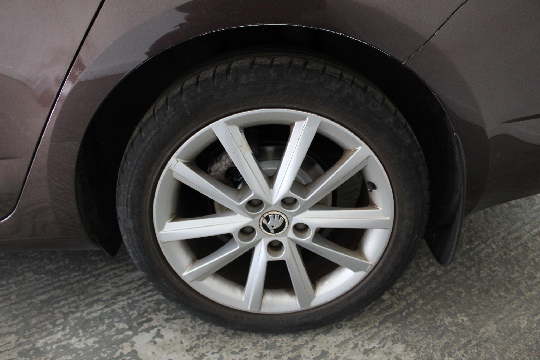 Skoda Octavia view 54
