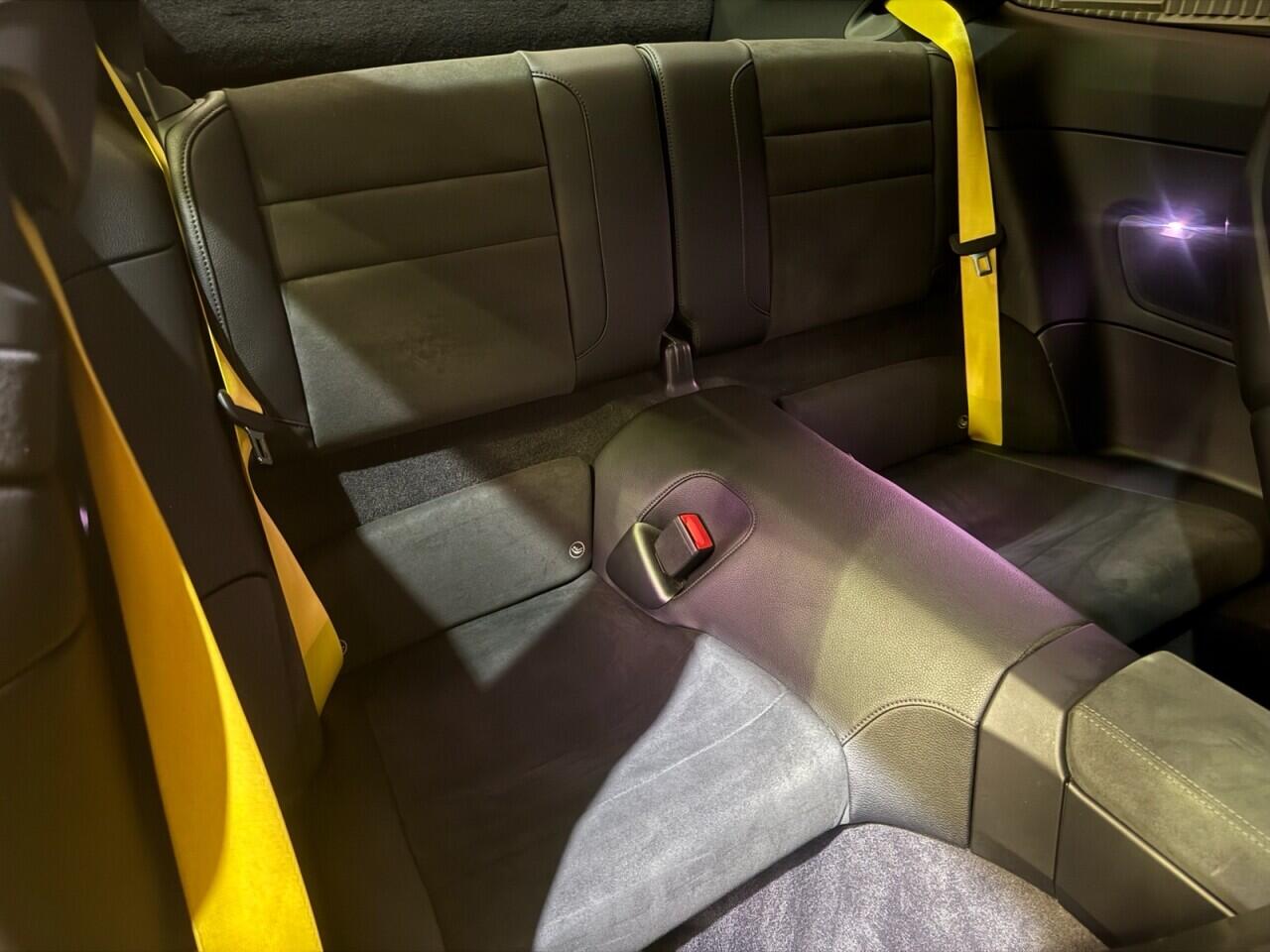 Porsche 911 view 15