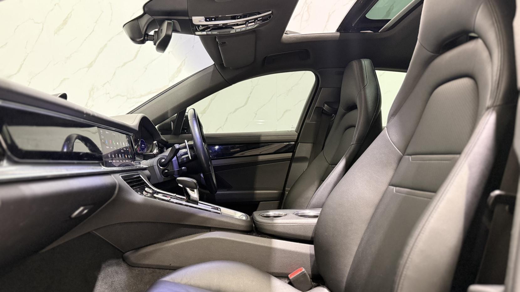 Porsche Panamera view 7