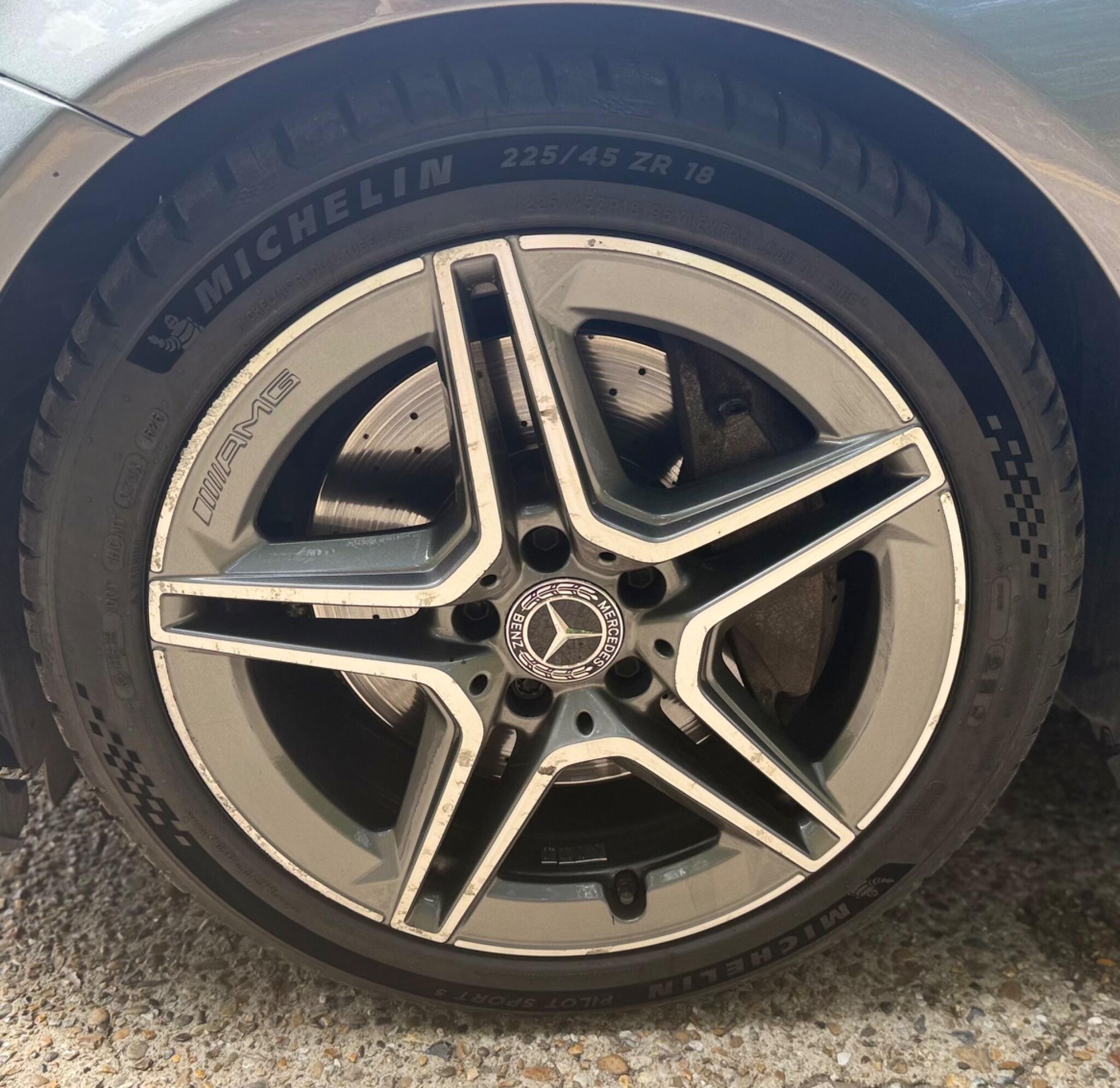 Mercedes-Benz C Class view 24