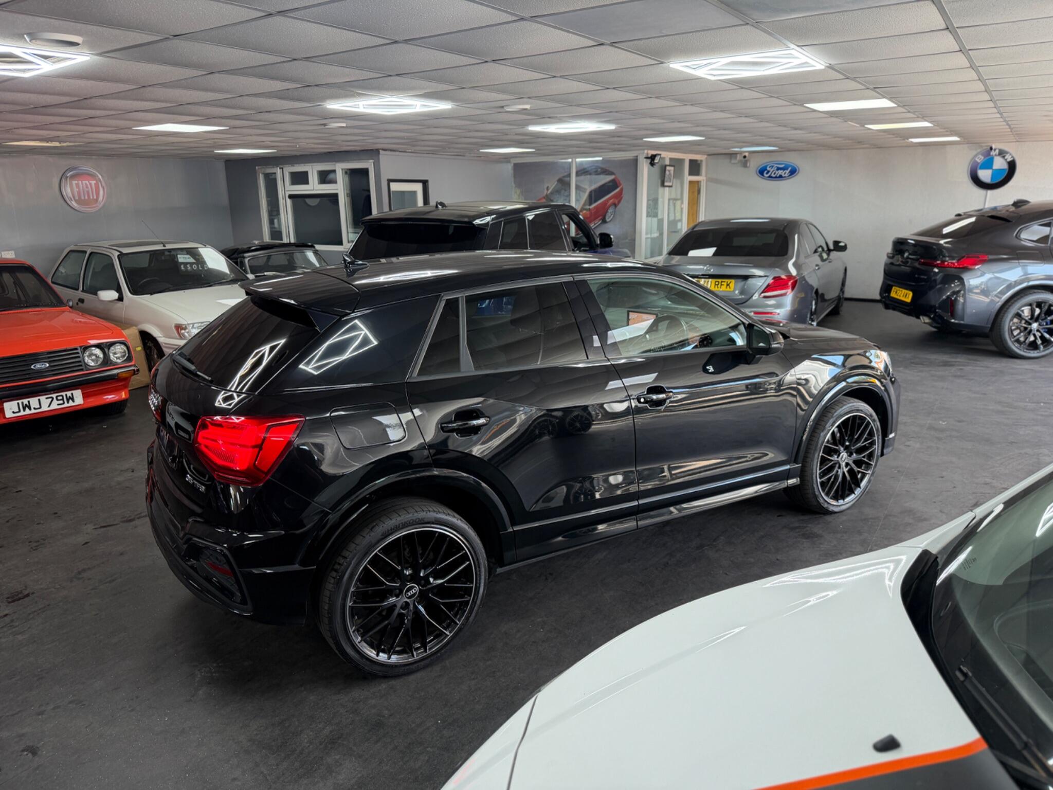 Audi Q2 view 36