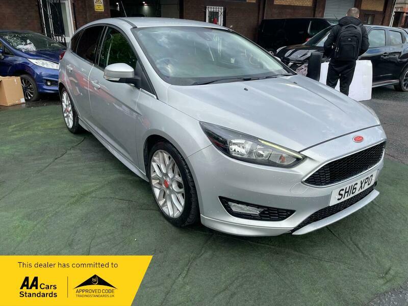2016 Ford Focus image 1