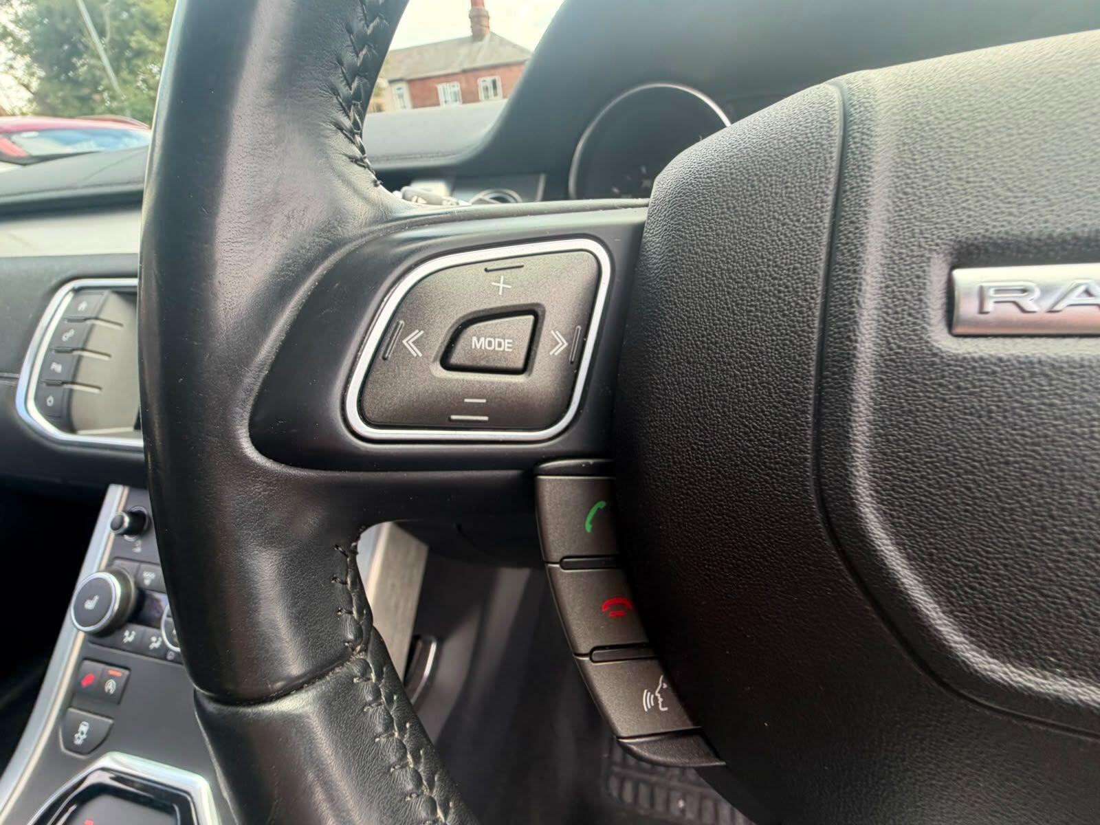 Land Rover Range Rover Evoque view 19