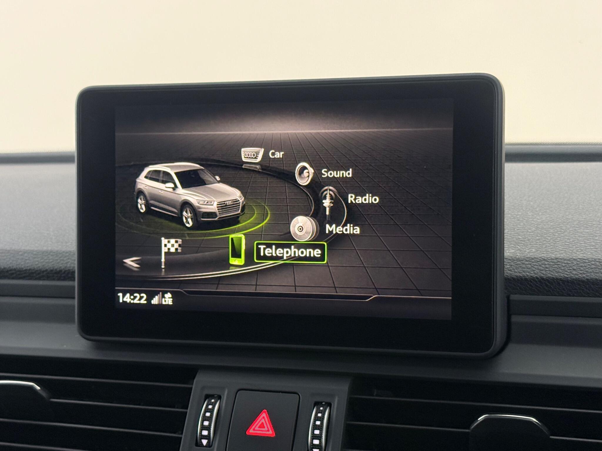 Audi Q5 view 24