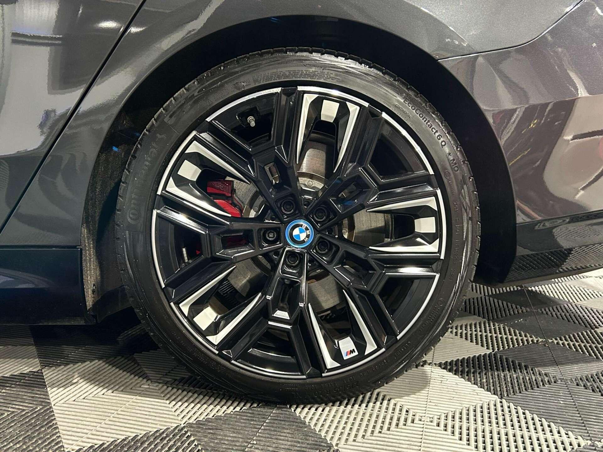 BMW I5 view 46